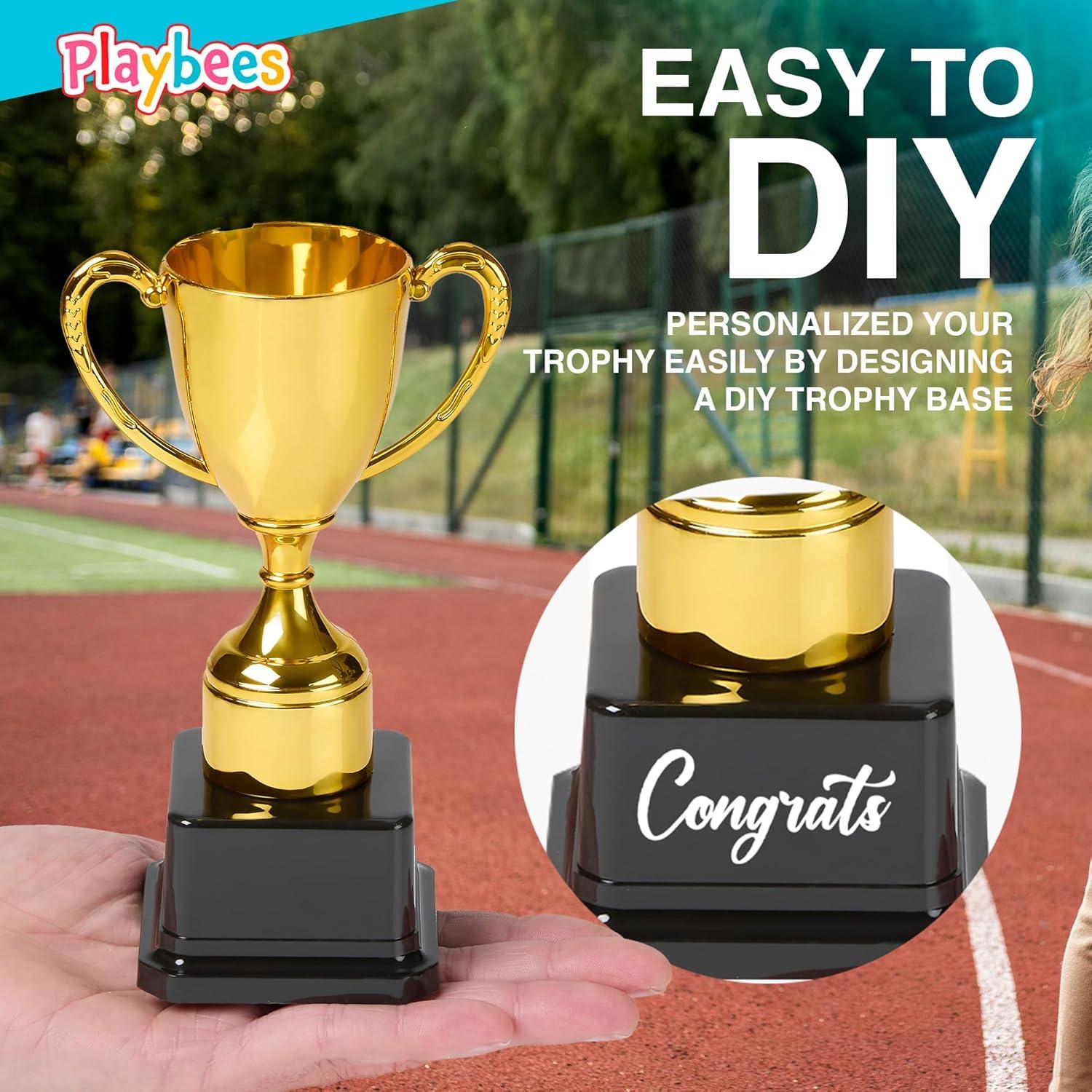 Trofeos de Plástico Dorados Playbees - Set de 3 - 17.78 cm