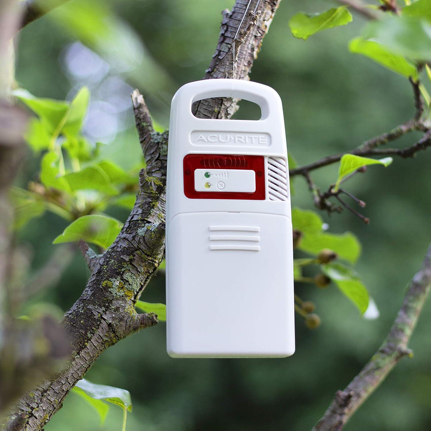 Estación Meteorológica AcuRite a Color con Pluviómetro y Rayos