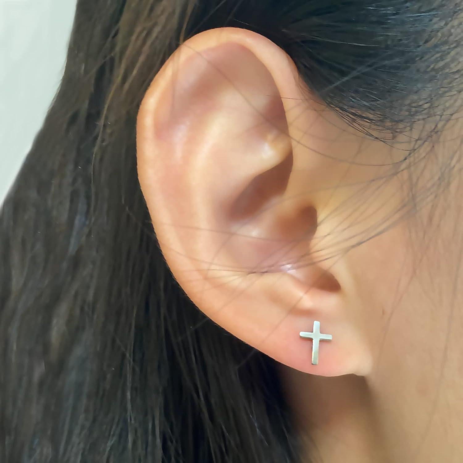 Pendientes de Stud de Acero Inoxidable para Mujeres Cruz Latina
