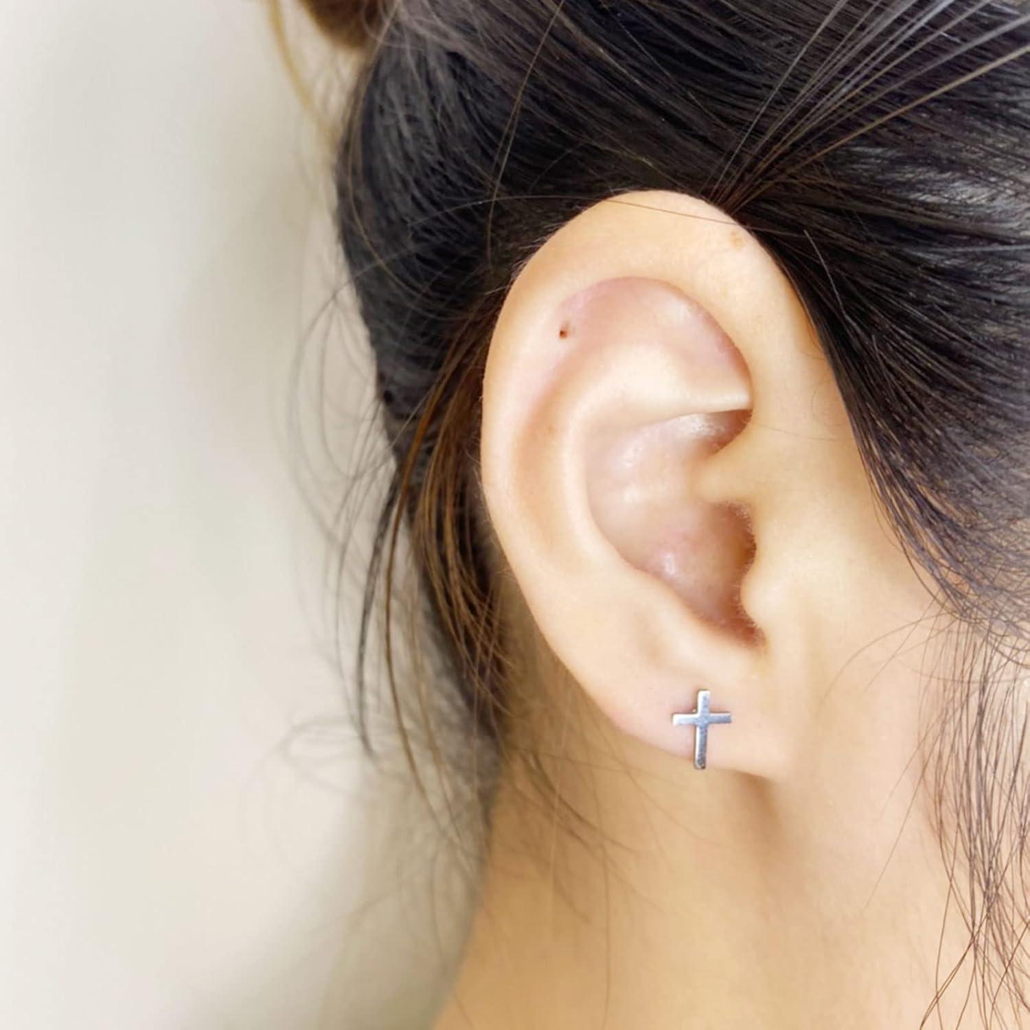 Pendientes de Stud de Acero Inoxidable para Mujeres Cruz Latina