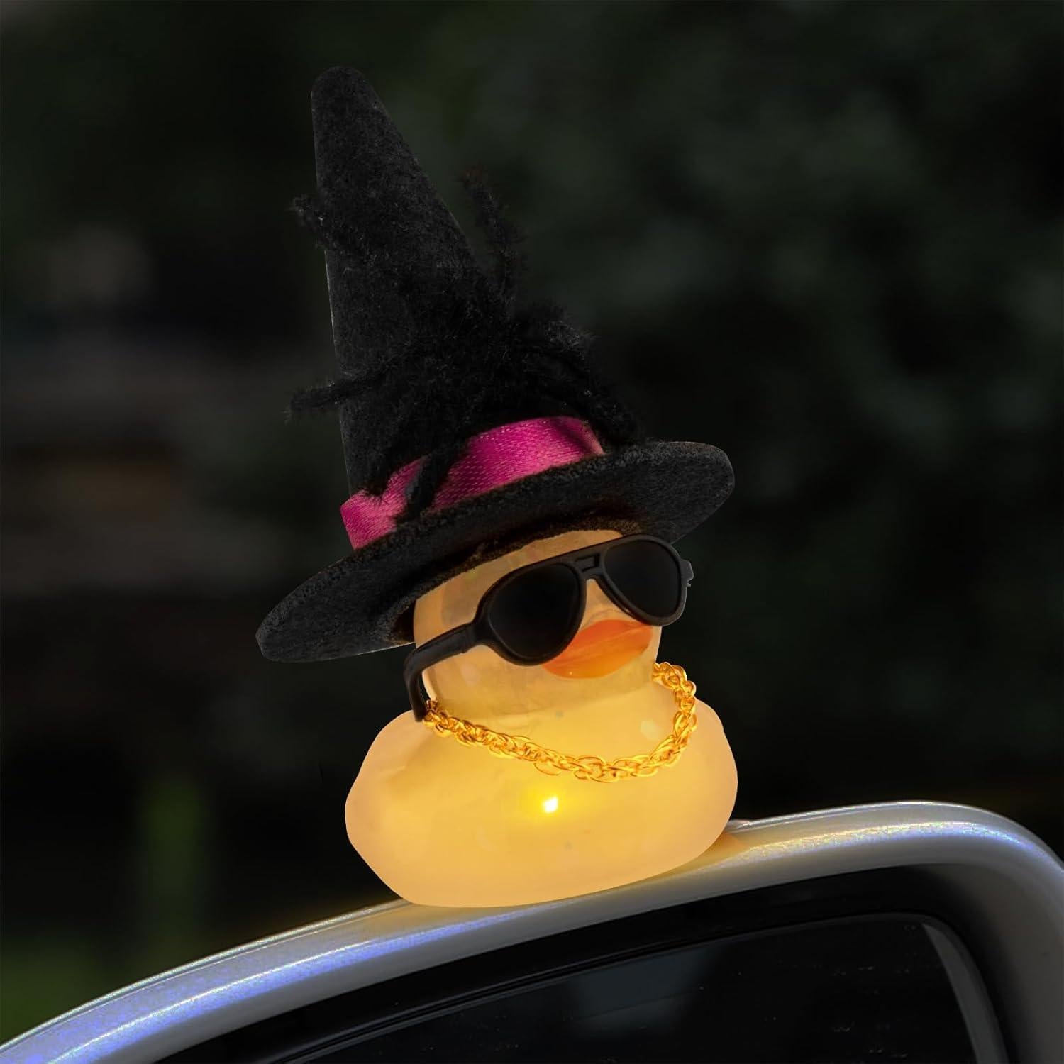 Pato de Goma Halloween Wonuu con Luz Amarilla y Accesorios