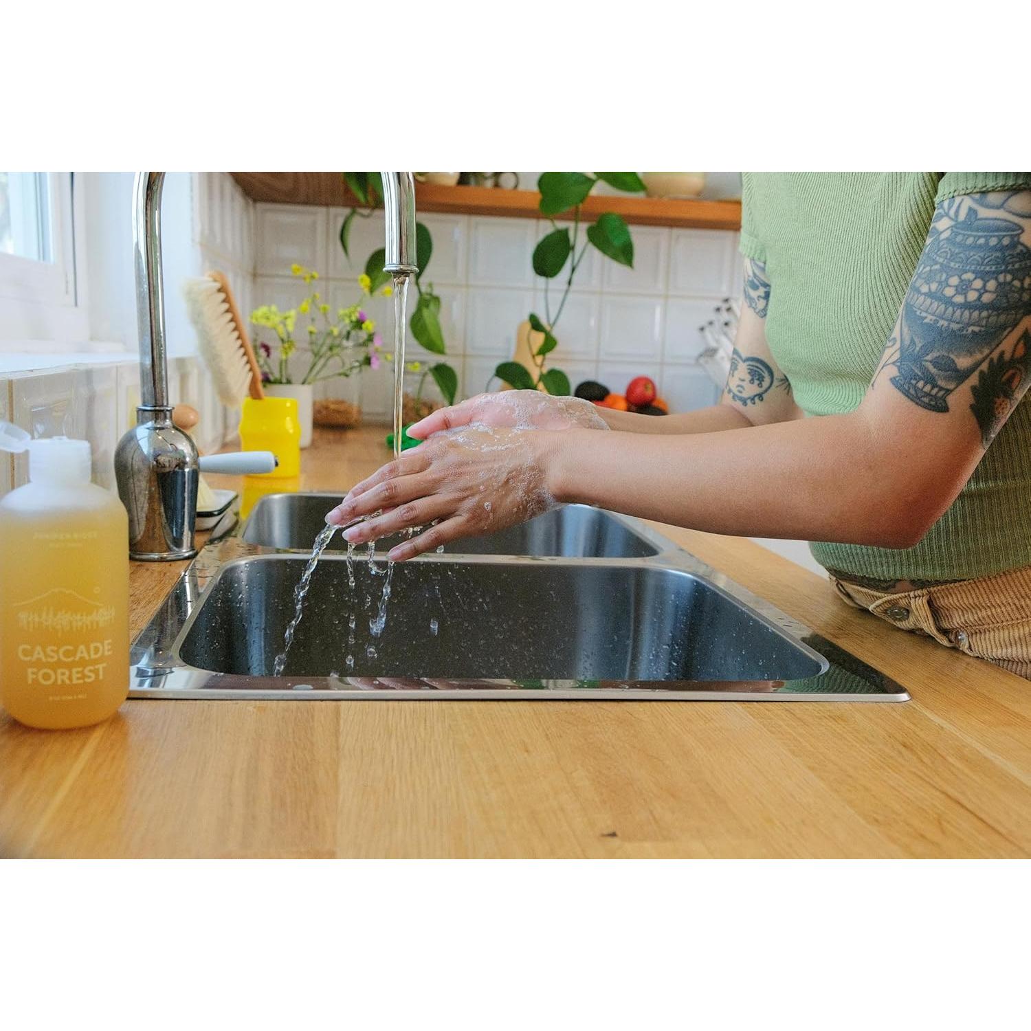 Jabón Corporal Líquido JUNIPER RIDGE Cascade Forest 227g