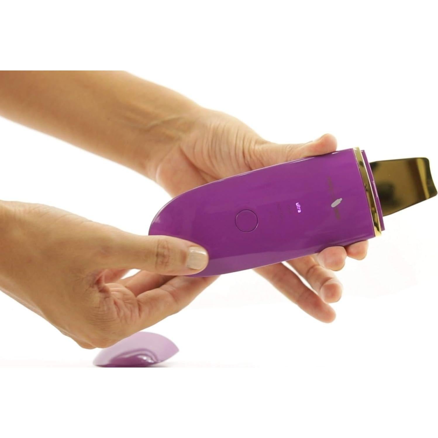 Exfoliador de Piel Trifecta Skin 3-en-1 Oro 24K Recargable