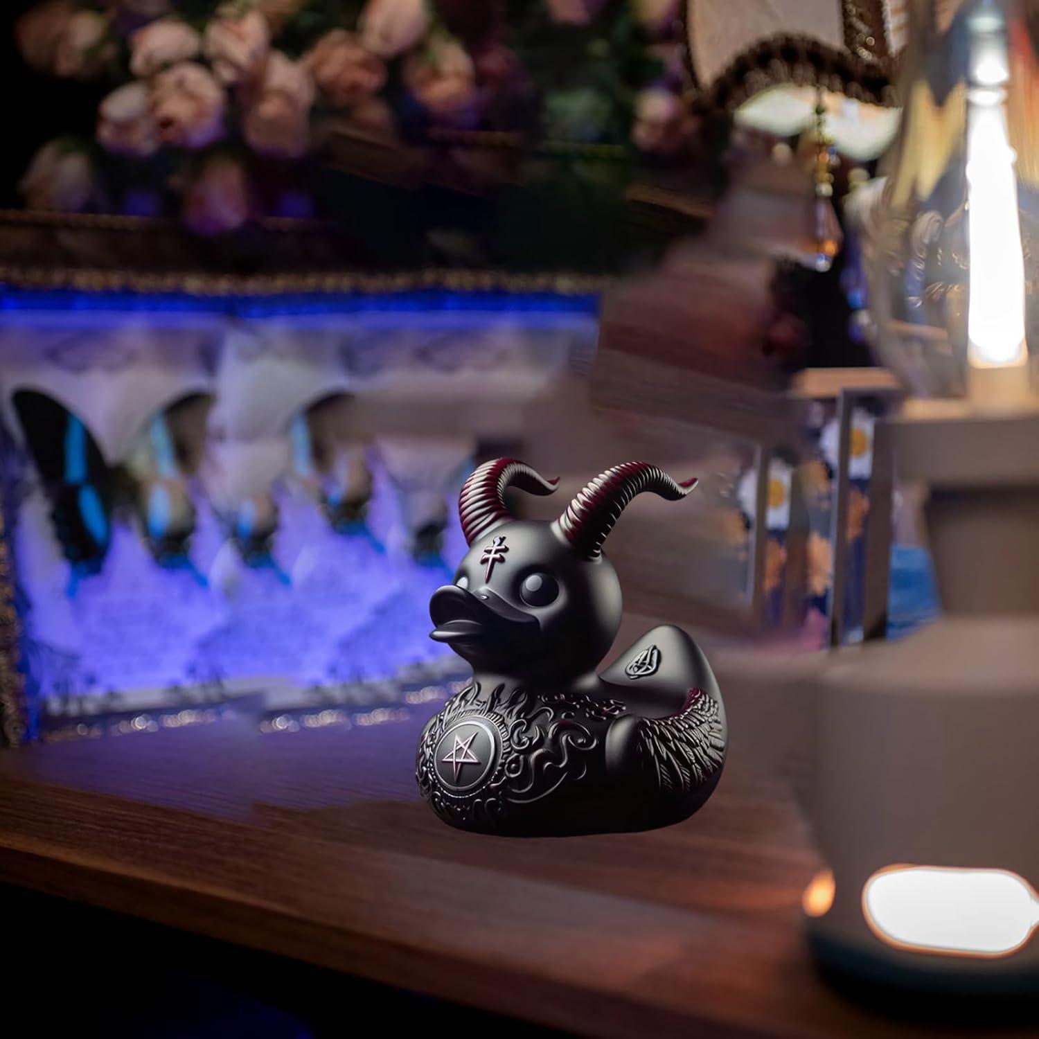 Figura de Pato Satánico de Resina Edenfaux - 7.49x10.01cm