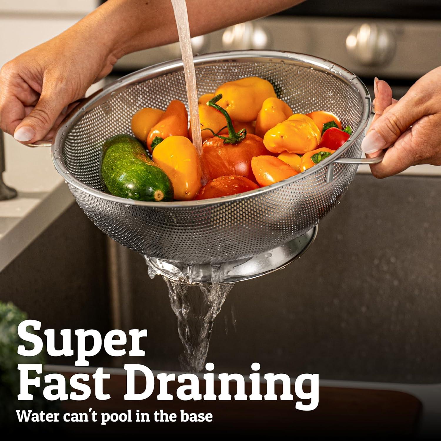 Colador de Acero Inoxidable PriorityChef 2.84 L con Mango