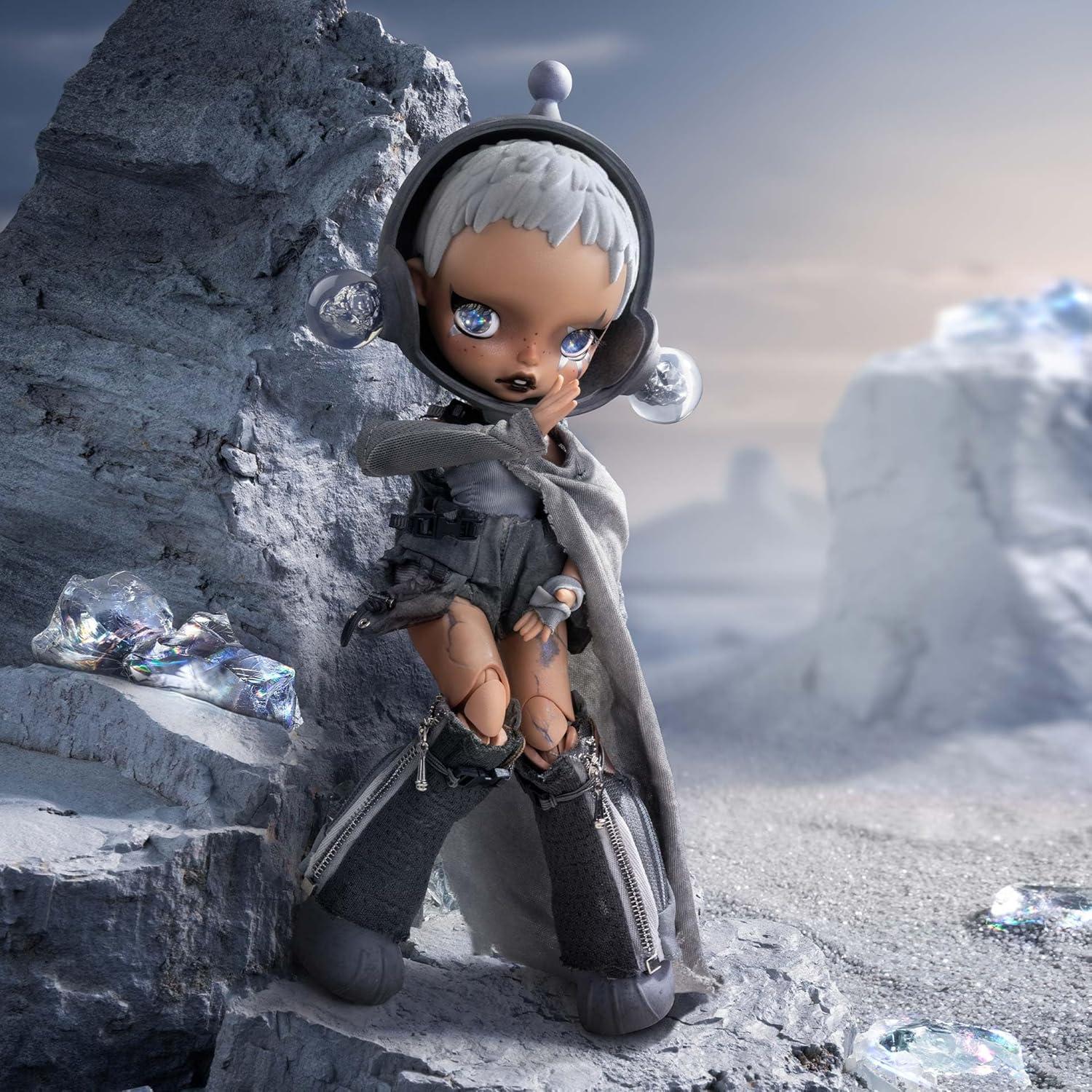 Figura de Acción Pop Mart Skullpanda x Hamcus 1/6 - 24.5 cm