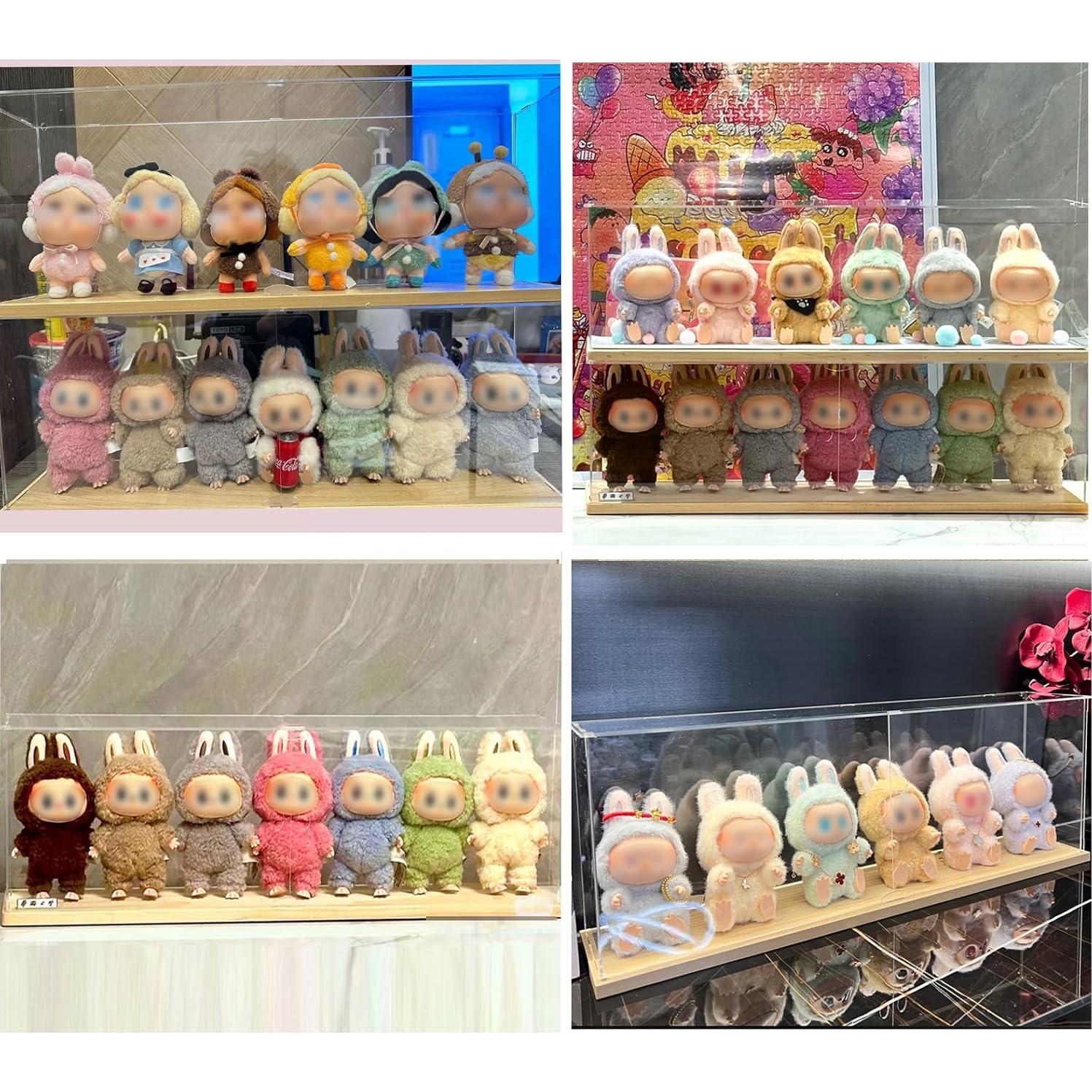 Caja de Exhibición Acrílica LABUBU 60x10x20cm con Base de Madera