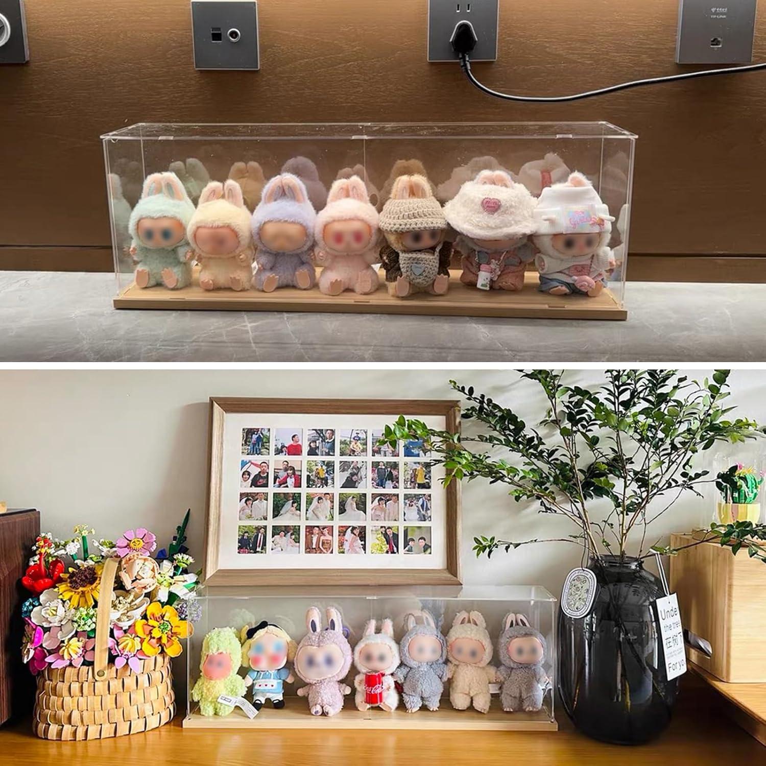 Caja de Exhibición Acrílica LABUBU 60x10x20cm con Base de Madera