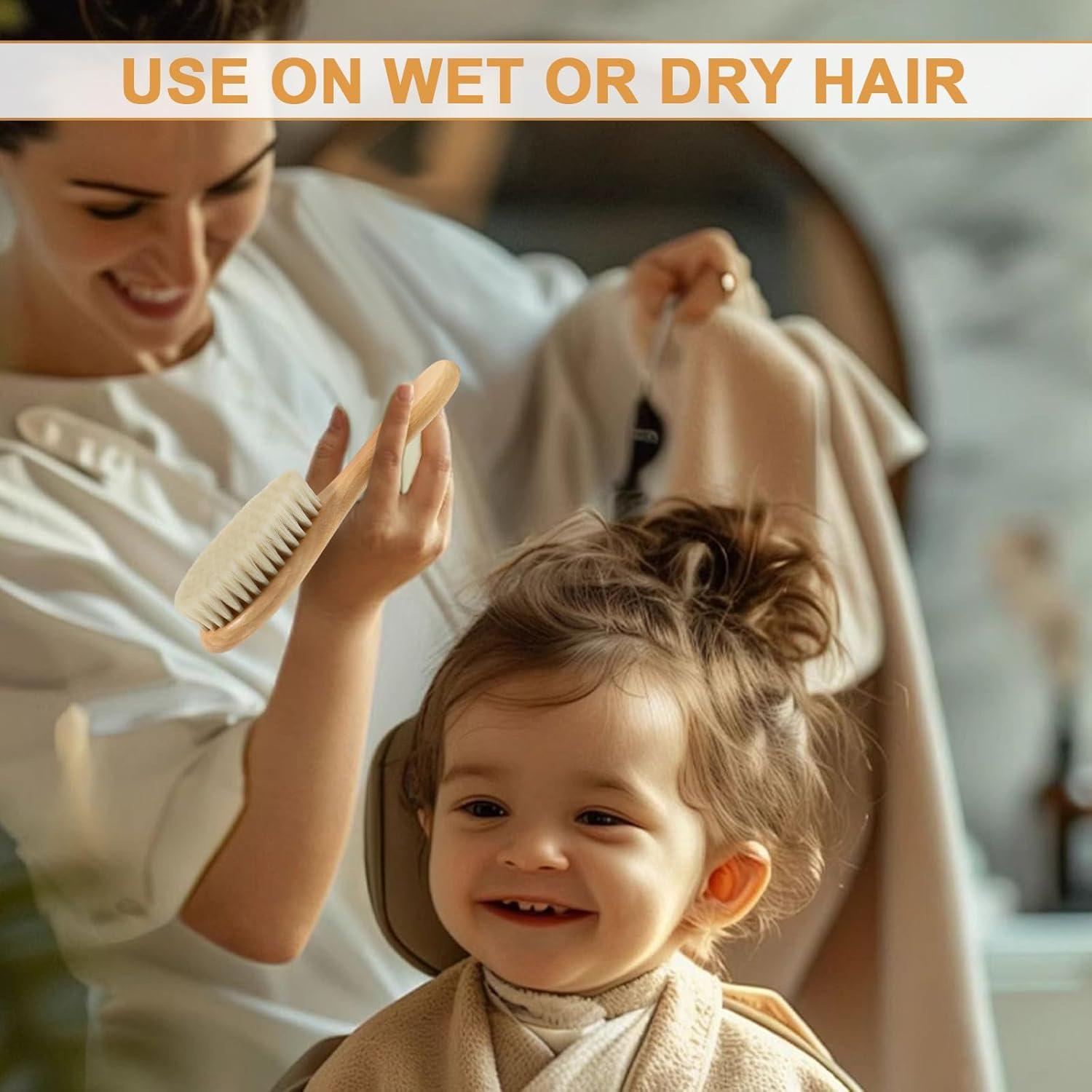 Cepillo Suave para Bebé SIMPOR con Mango de Madera