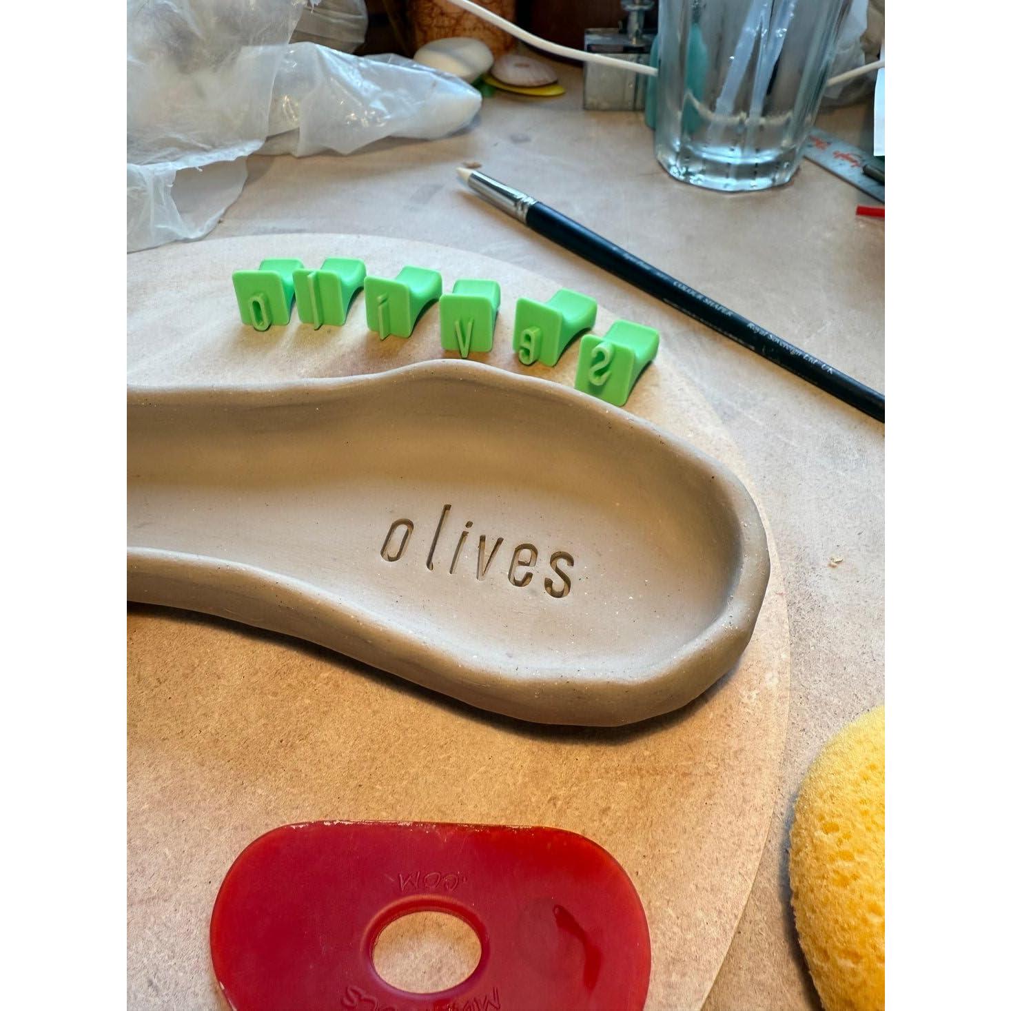 Juego de Sellos de Alfabeto Jxueych para Cerámica 20x15 cm