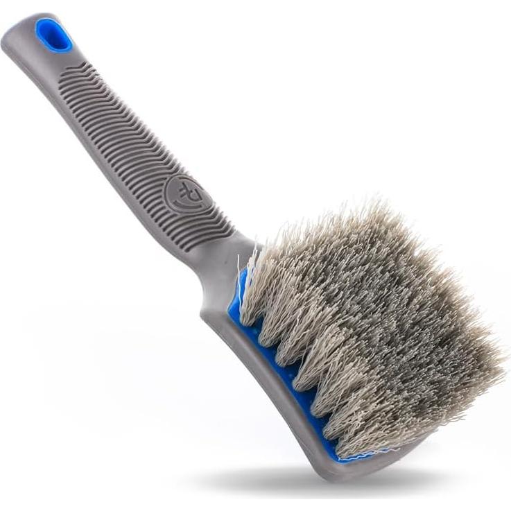 Cepillo para Neumáticos Detail Factory ProGrip - Mango Ergonómico, Cerdas Rígidas