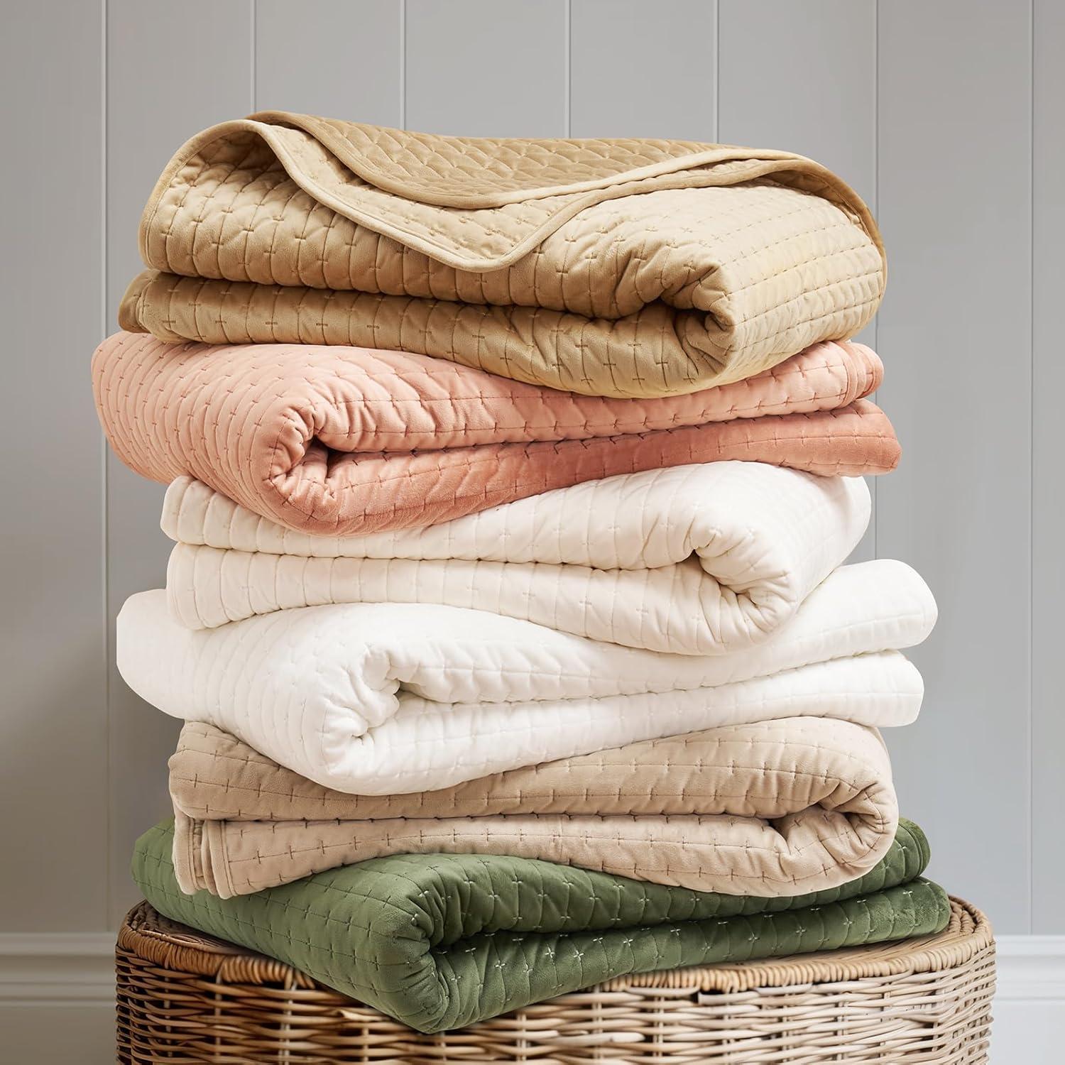 Conjunto de Colcha de Terciopelo King EVERGRACE 3 Piezas Taupe