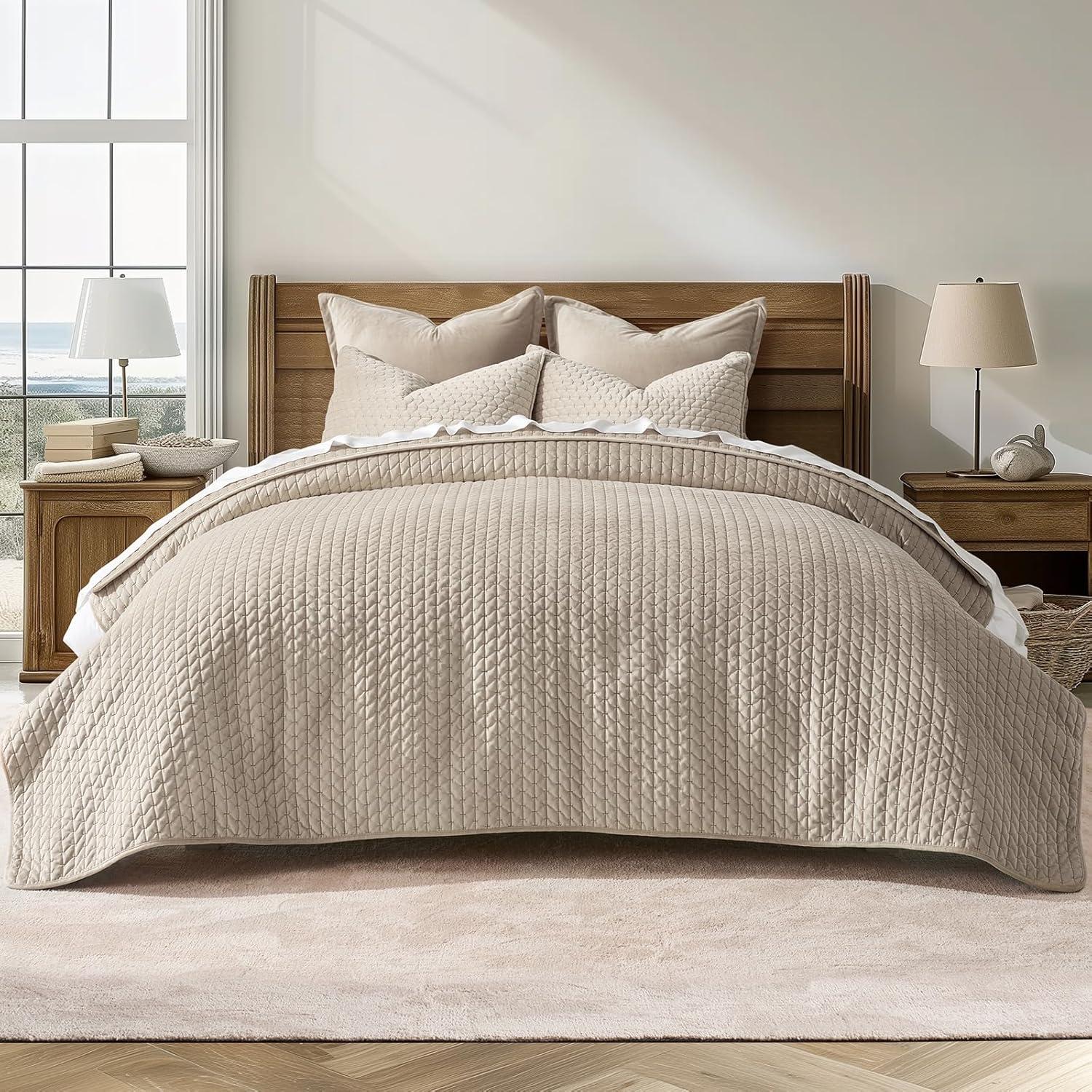 Conjunto de Colcha de Terciopelo King EVERGRACE 3 Piezas Taupe