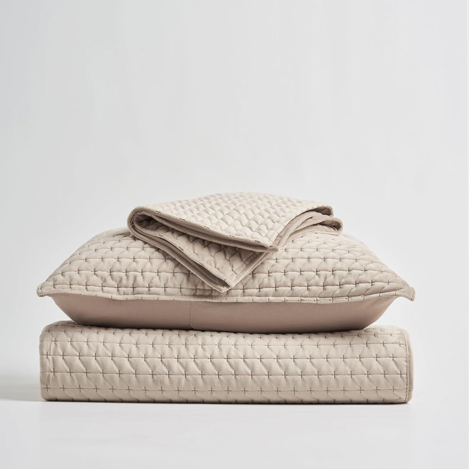 Conjunto de Colcha de Terciopelo King EVERGRACE 3 Piezas Taupe