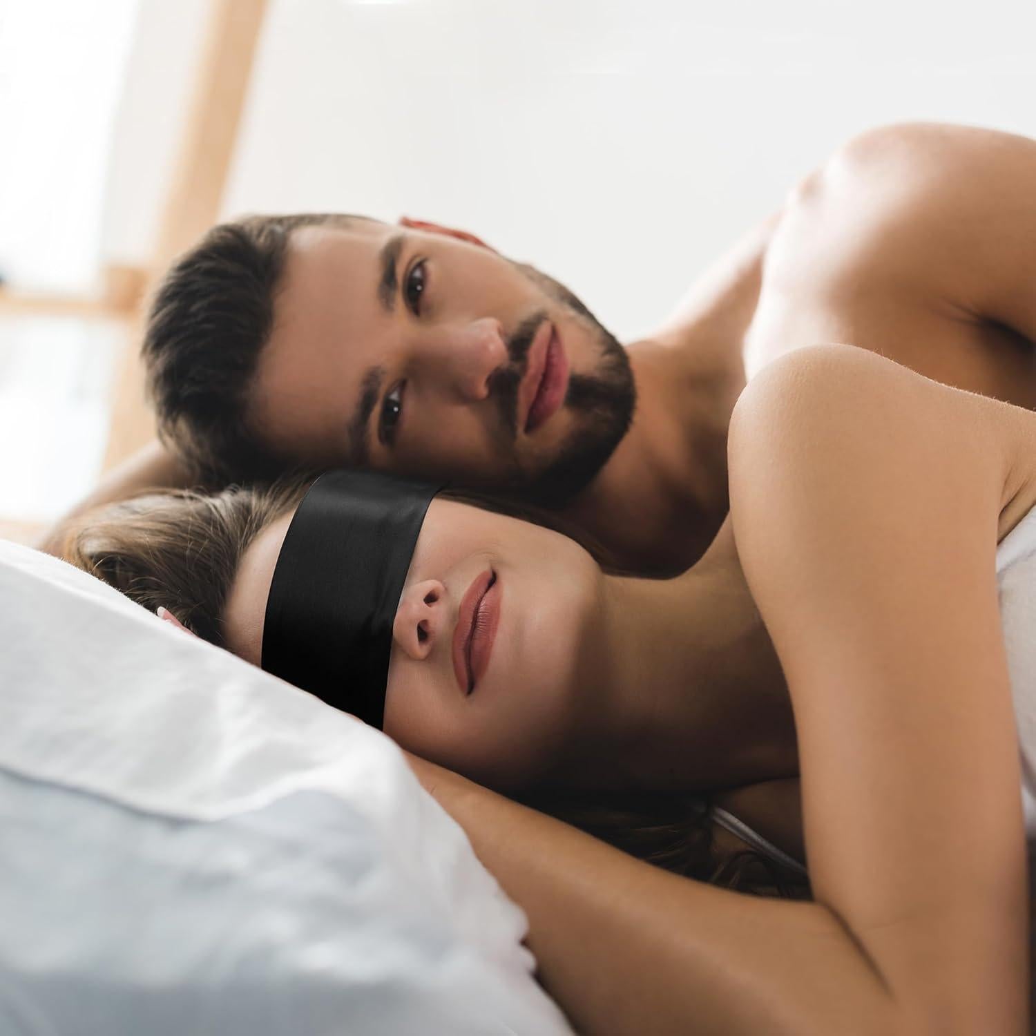 Máscara de Sueño de Satén FRESHME Ajustable para Bloquear Luz