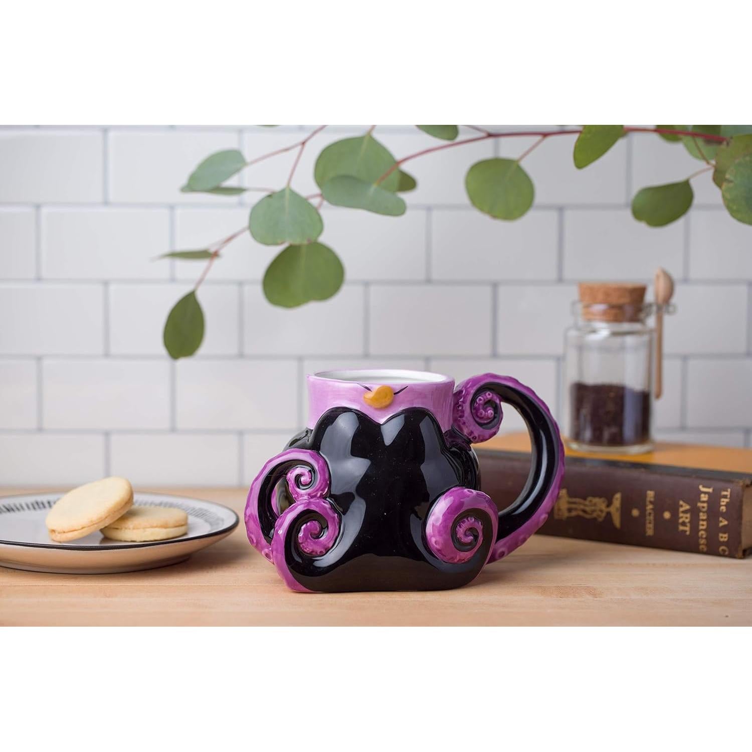 Taza Cerámica 3D Ursula Disney Villains 591 ml Silver Buffalo