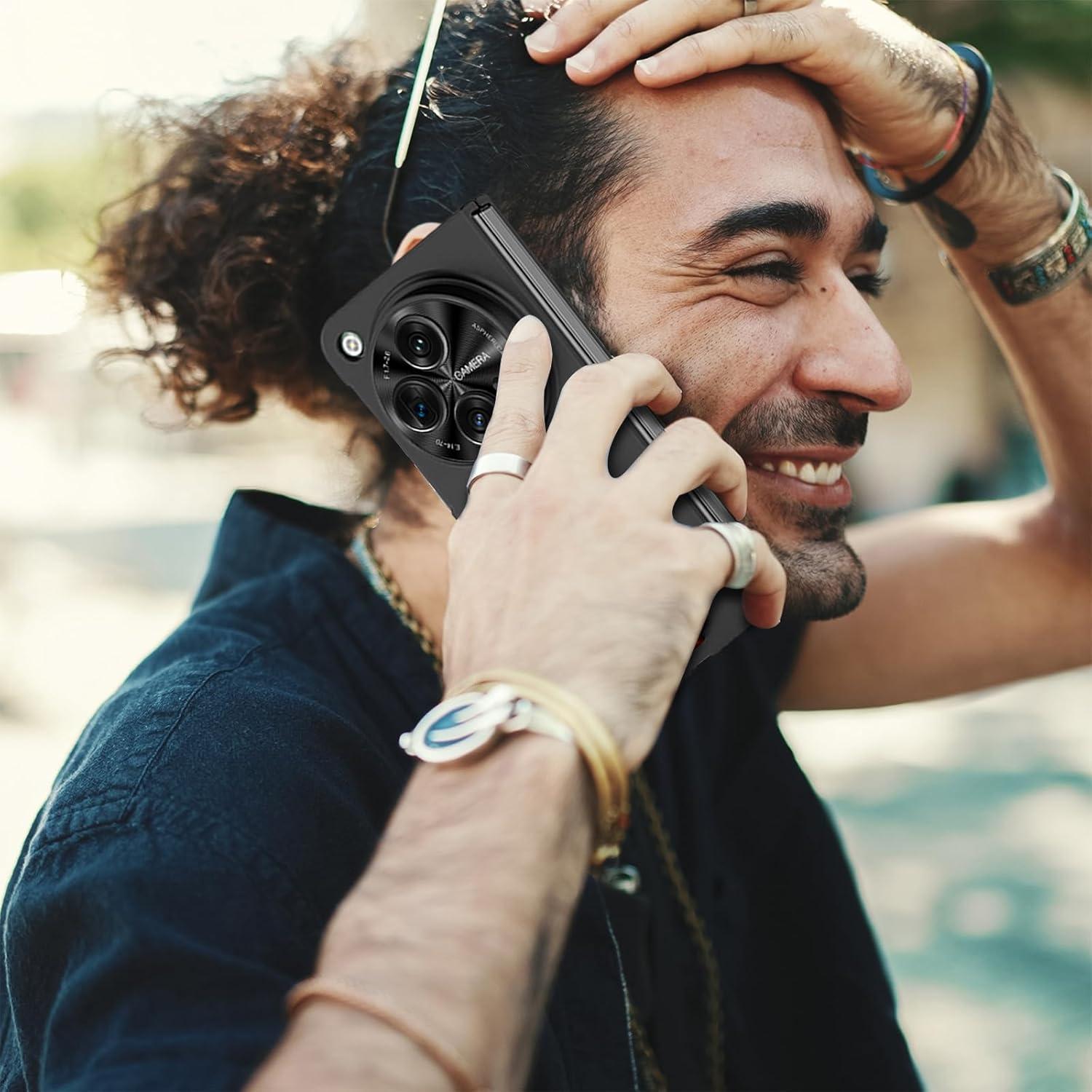 Funda NINKI para OnePlus Open Fibra de Carbono con Correa