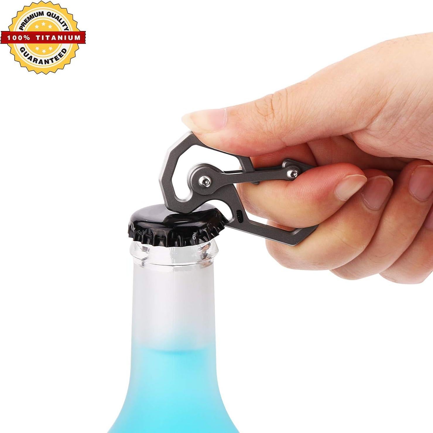 Llave de Titanio Multifuncional Clip Carabiner Gris
