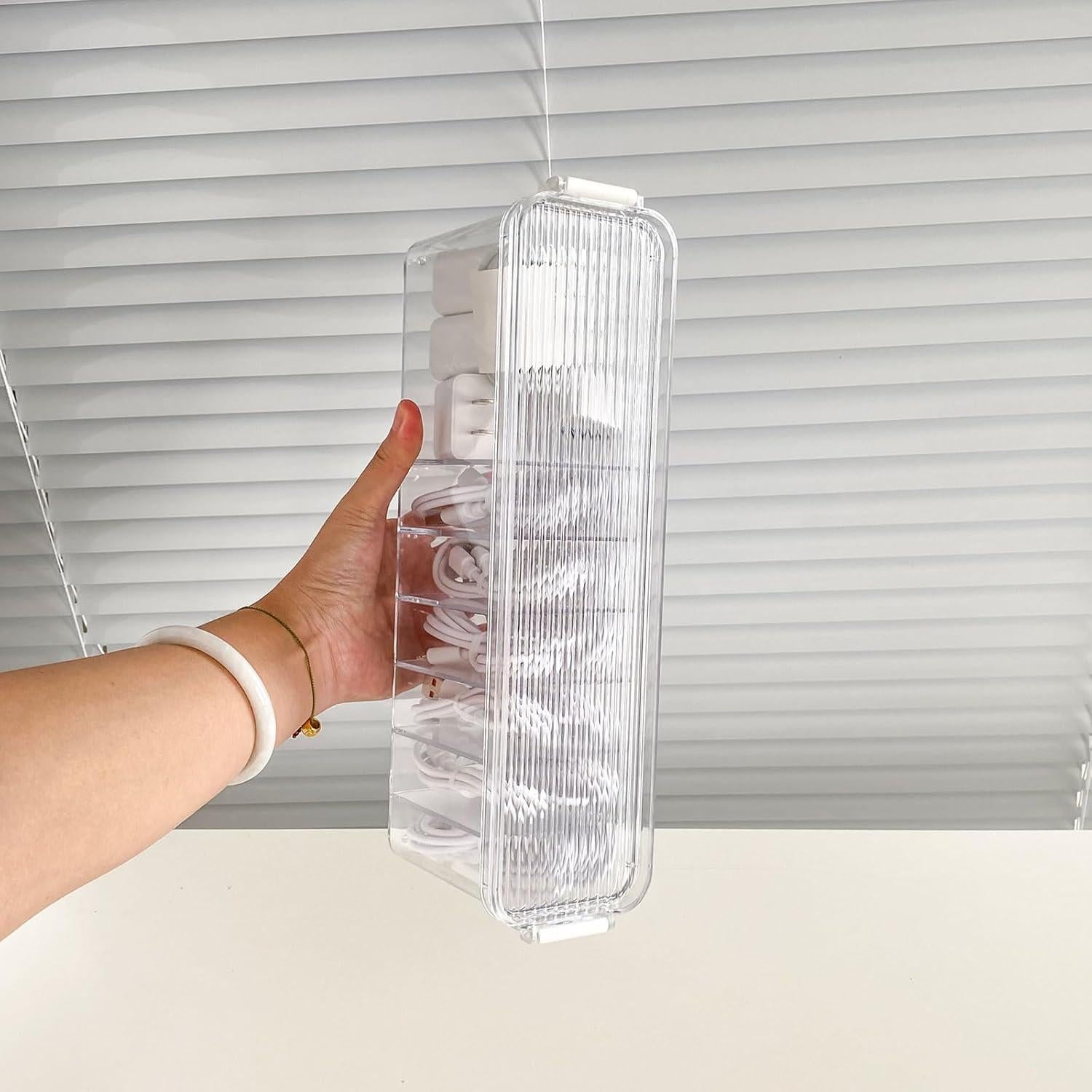 Caja Organizadora de Cables Yesesion 7 Compartimentos Transparente