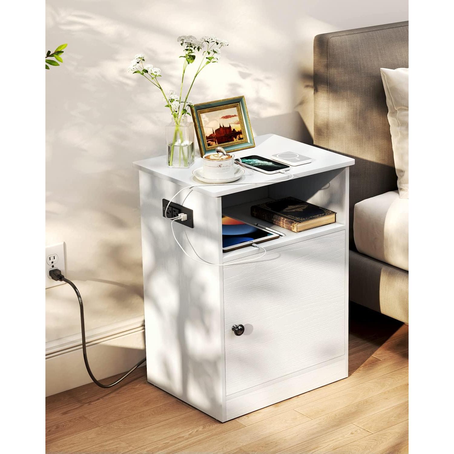 Mesa de Noche TC-HOMENY con Carga USB y Estante