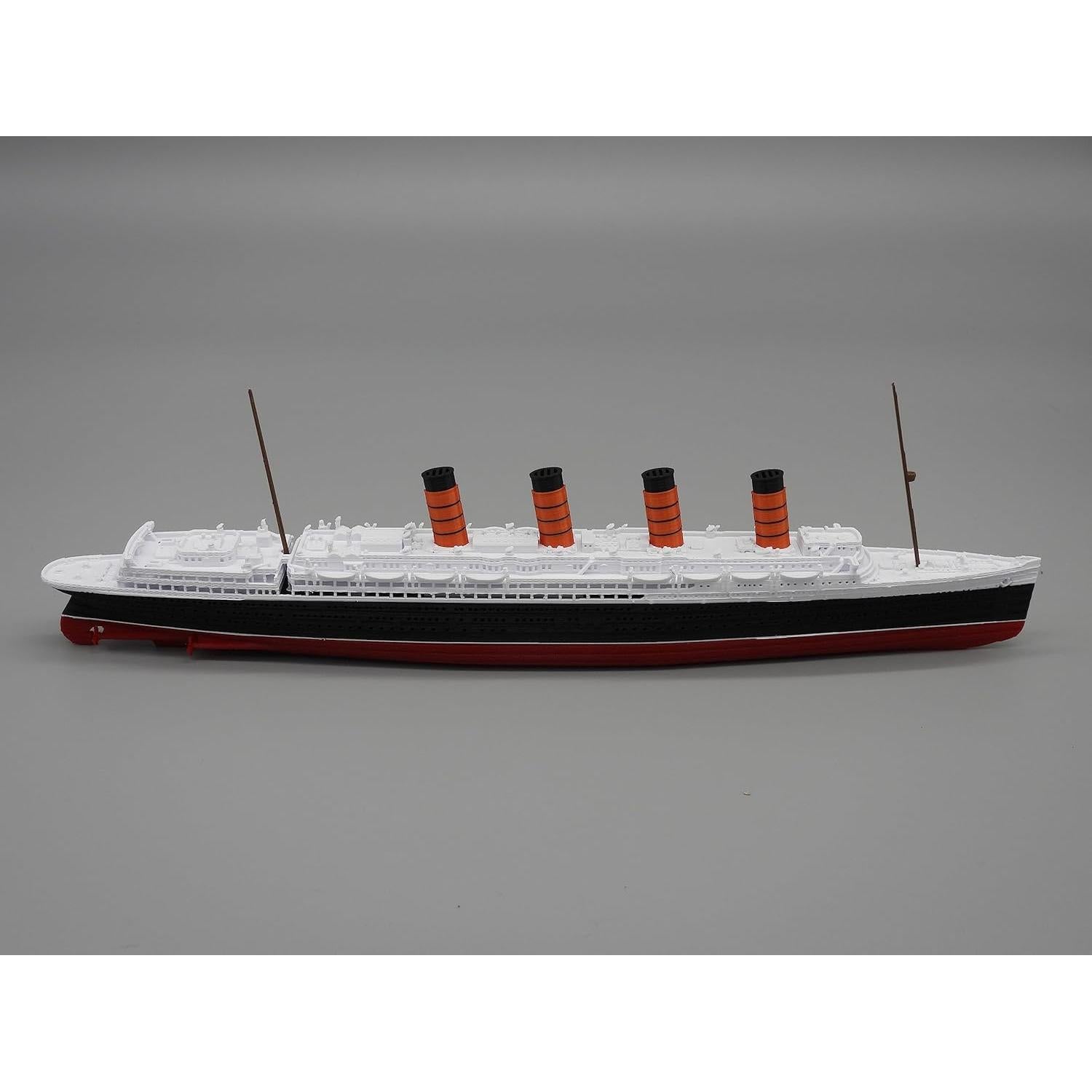 Modelo de barco 3D RMS Lusitania 30 cm TheRoller3D