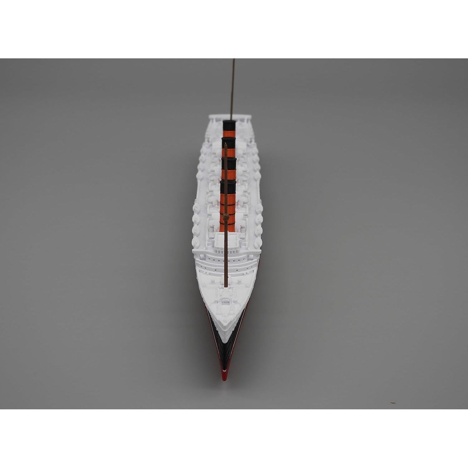 Modelo de barco 3D RMS Lusitania 30 cm TheRoller3D