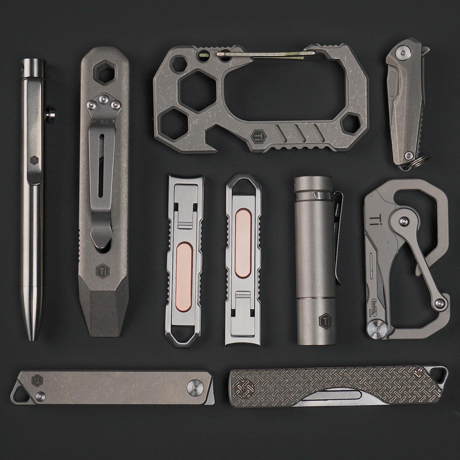 Multiherramienta KeyUnity KR00 de Titanio con Clip de Bolsillo