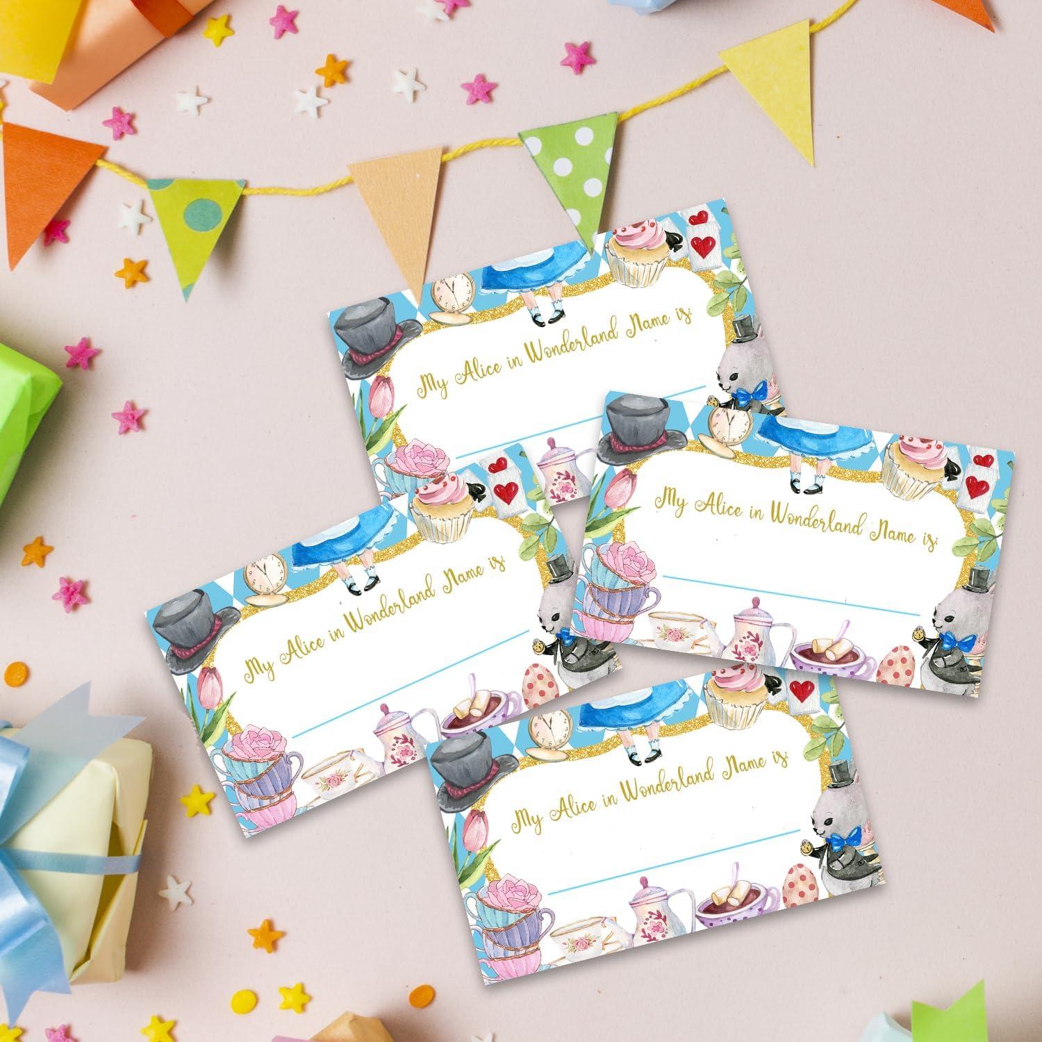 Juego de Nombres Alicia en el País de las Maravillas - 1 Cartel Doble Cara y 30 Stickers