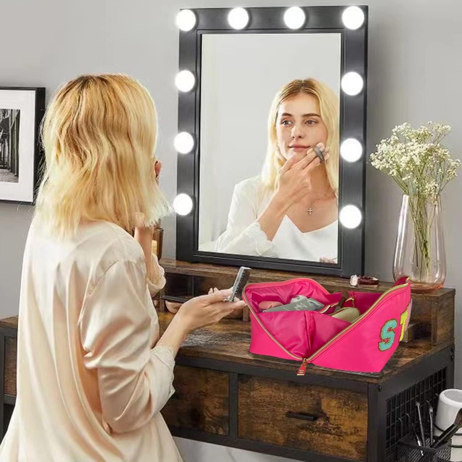 Bolsa de Maquillaje Stoney Clover Rosa Nylon 35.56x13.97x3.56 cm