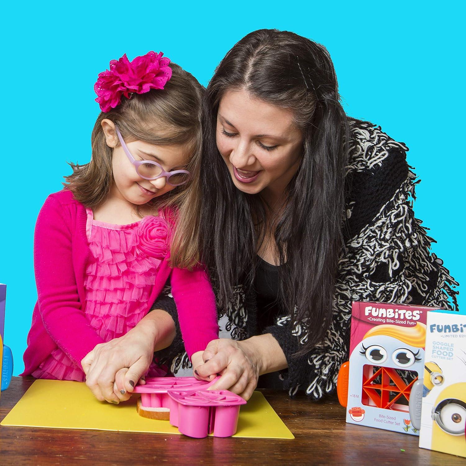 Juego de Cortadores de Comida FunBites 2 Piezas Verde/Rosa