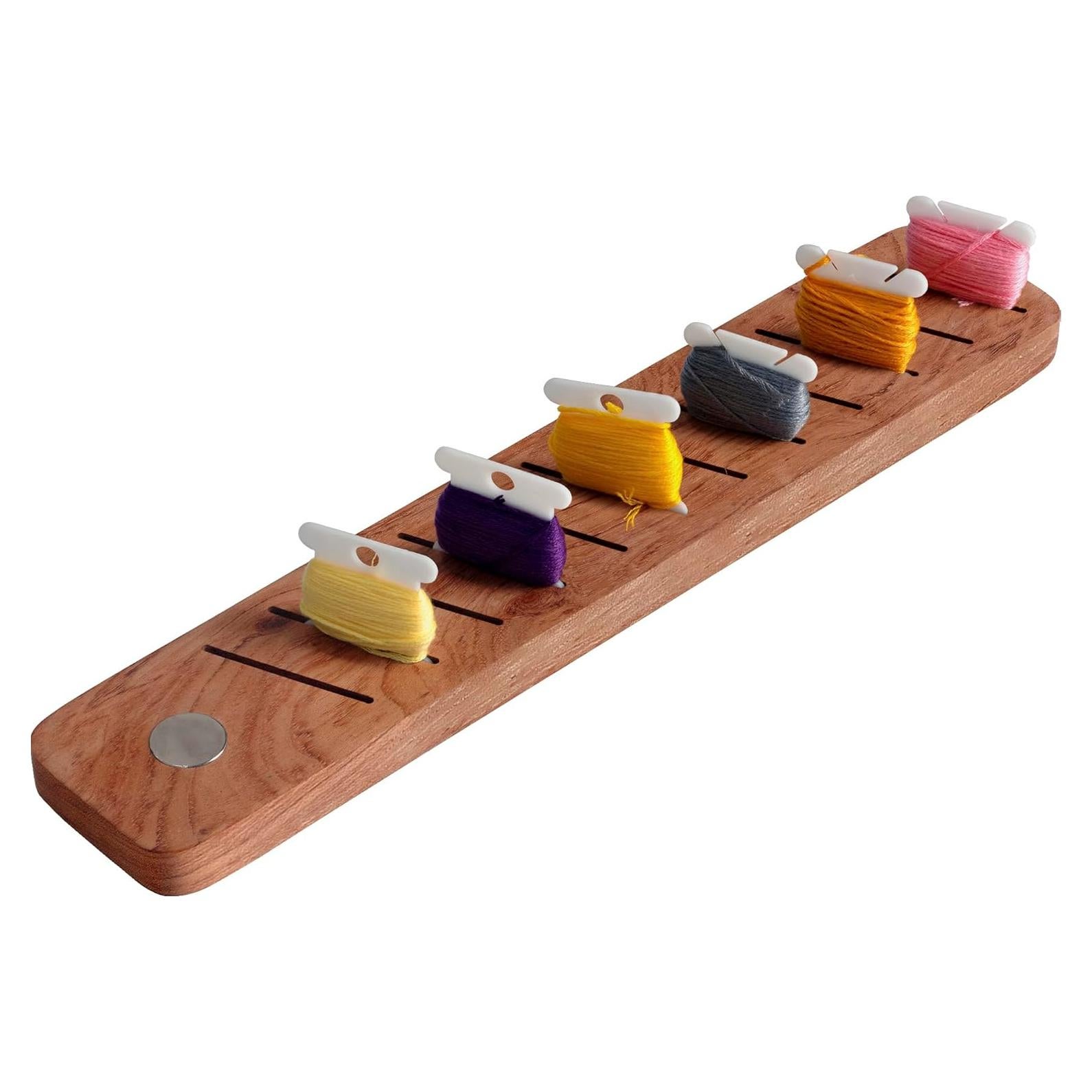 Organizador de Hilos de Madera Savina con Soporte Magnético de 12 Ranuras
