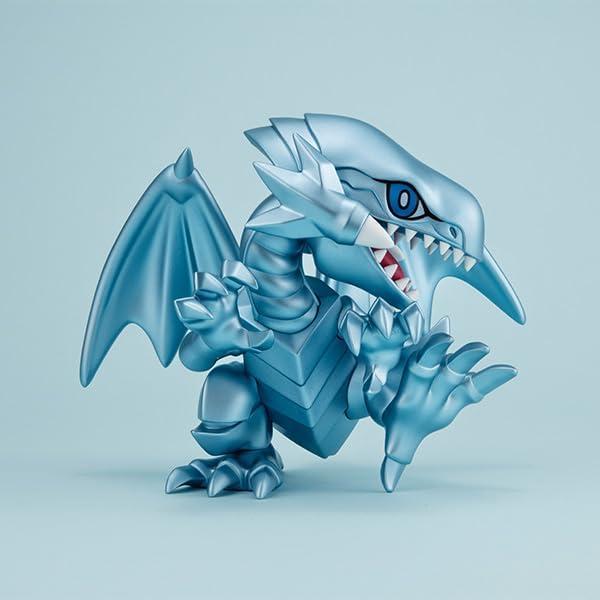 Figura Coleccionable Dragón Blanco de Ojos Azules MegaHouse 13 cm