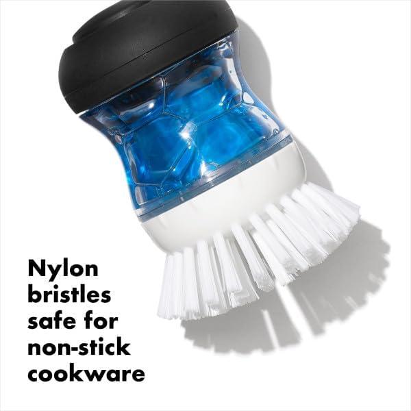 Cepillo de Palma OXO Good Grips con Dispensador de Jabón