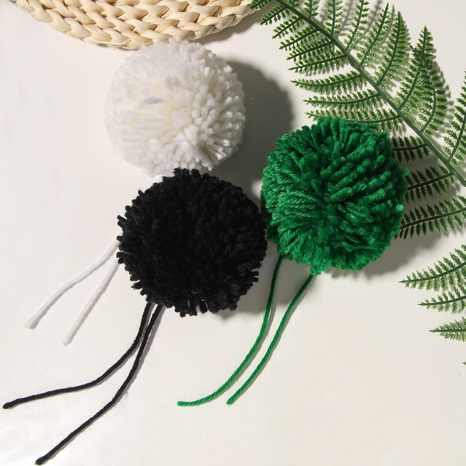 Paquete de 12 Pom Poms de Hilo Negro 8CM para Manualidades
