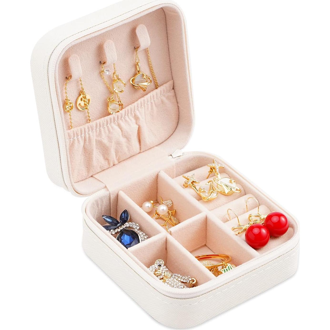 Caja de Joyería Mini Neveika de Viaje en Cuero Blanco 10x10 cm