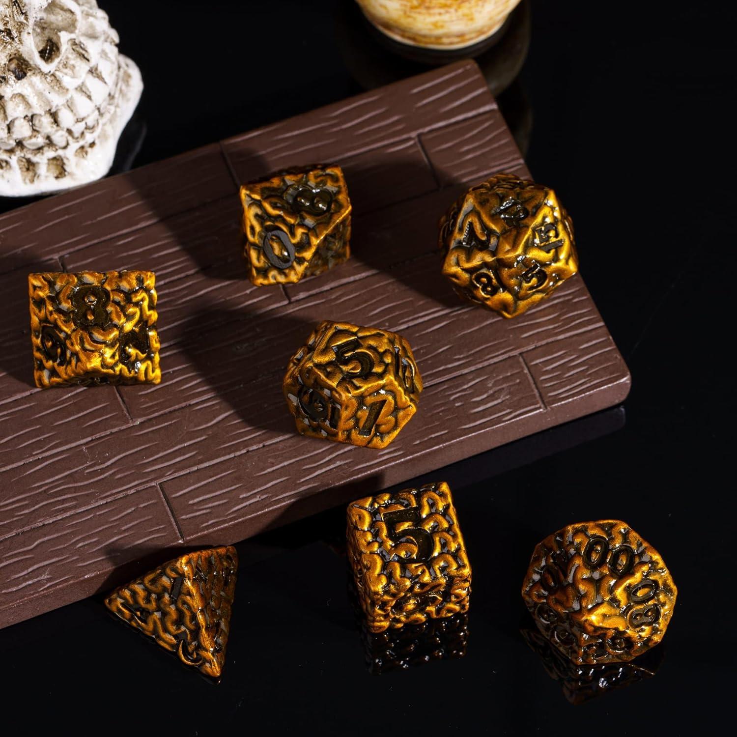 Juego de Dados de Metal Cusdie 7 Piezas Cerebro Oro Antiguo
