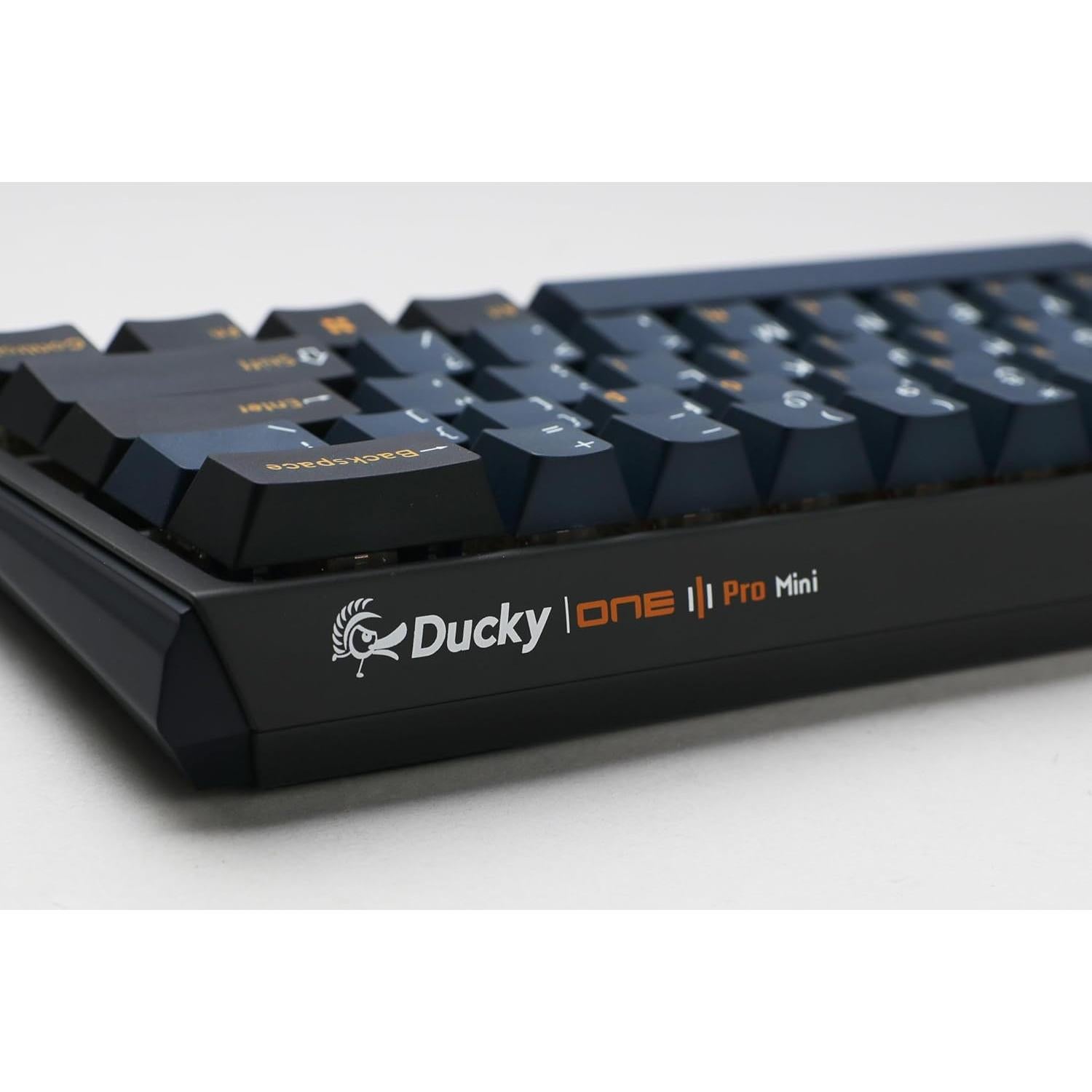 Teclado Mecánico Ducky One 3 Mini Pro Nazca 8K RGB 60%