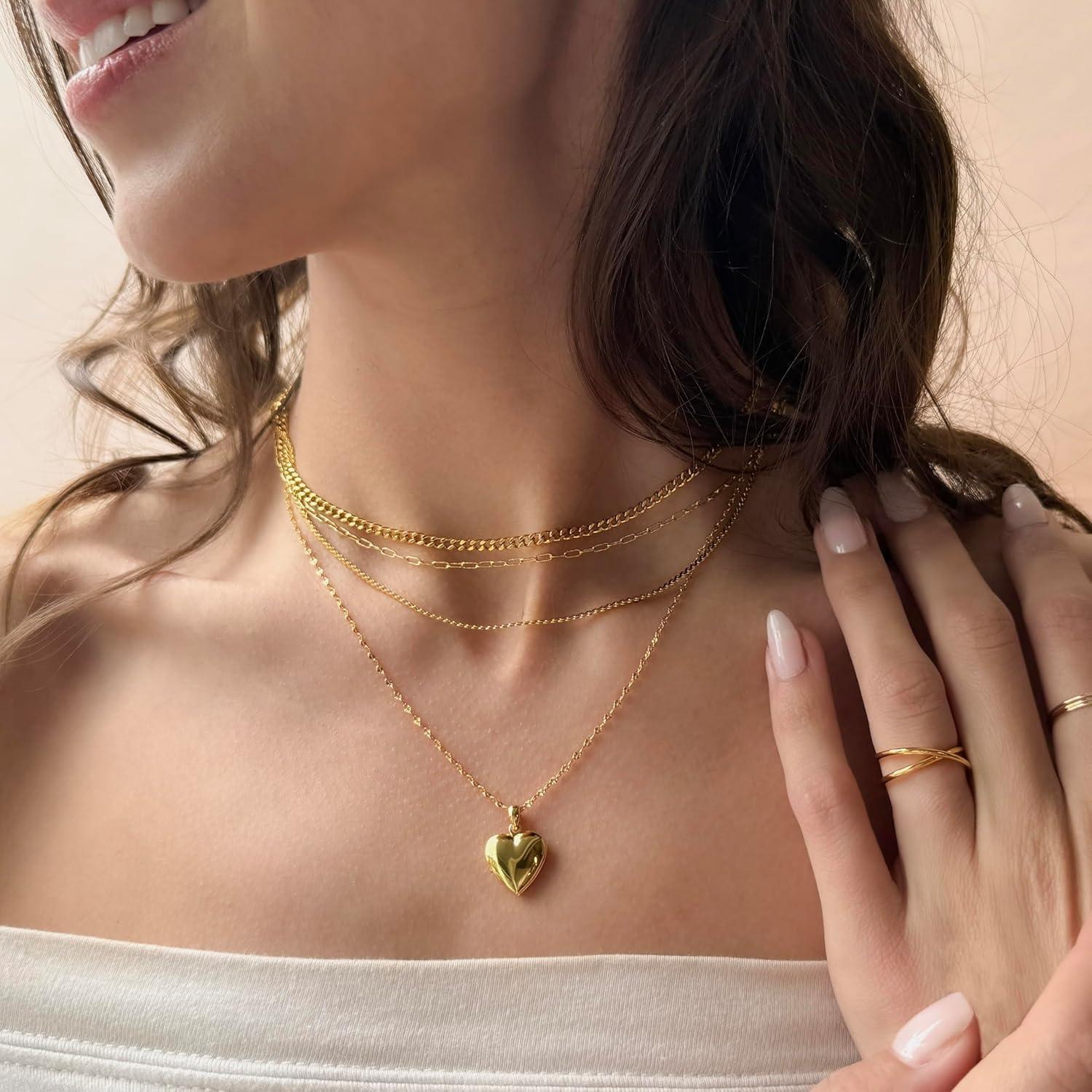 Collar Locket Corazón HONEYCAT Oro 18k Ajustable 45-53 cm