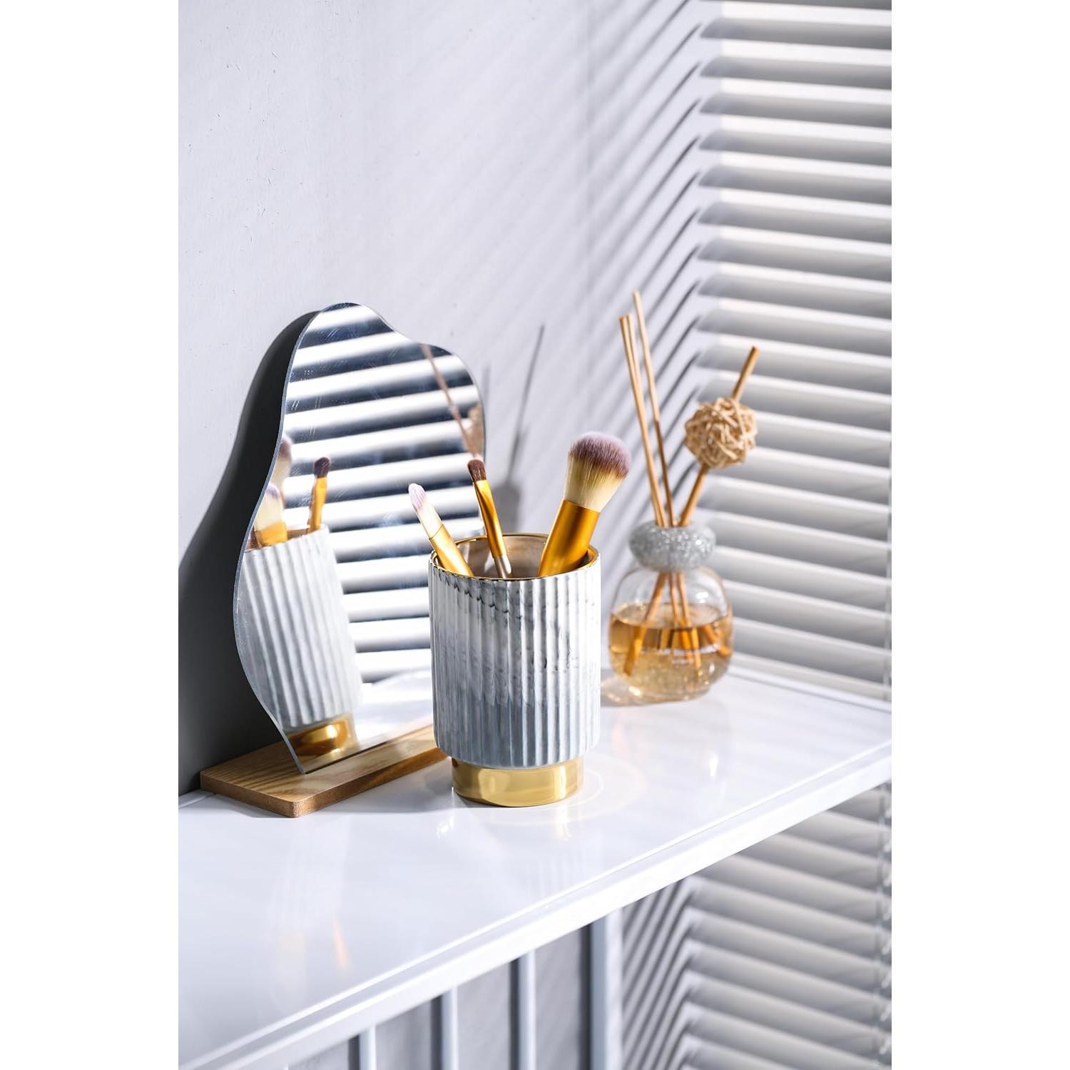 Organizador de Brochas de Maquillaje IEEK - Cerámica Gris y Dorada