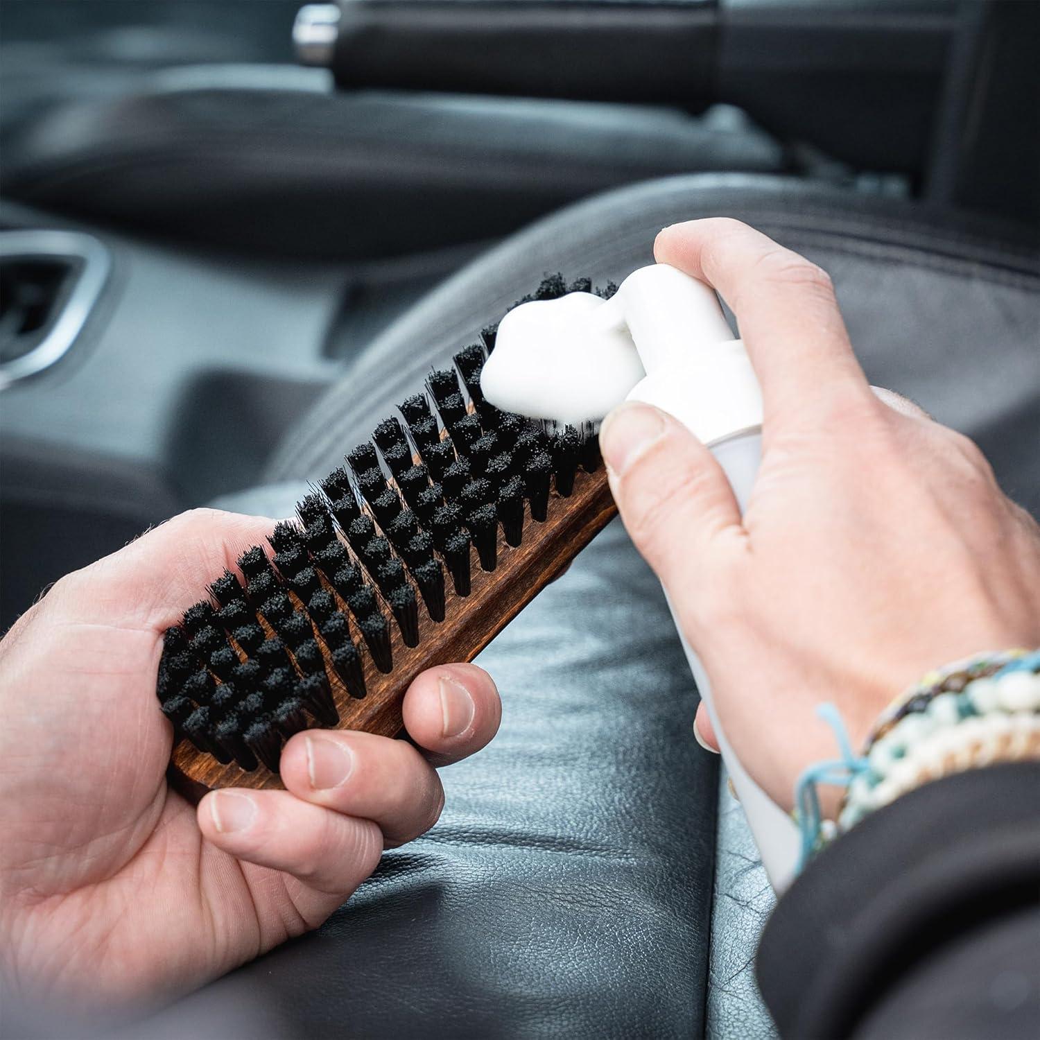 Cepillo de Limpieza de Cuero Geist - Grande, Cerdas Sintéticas