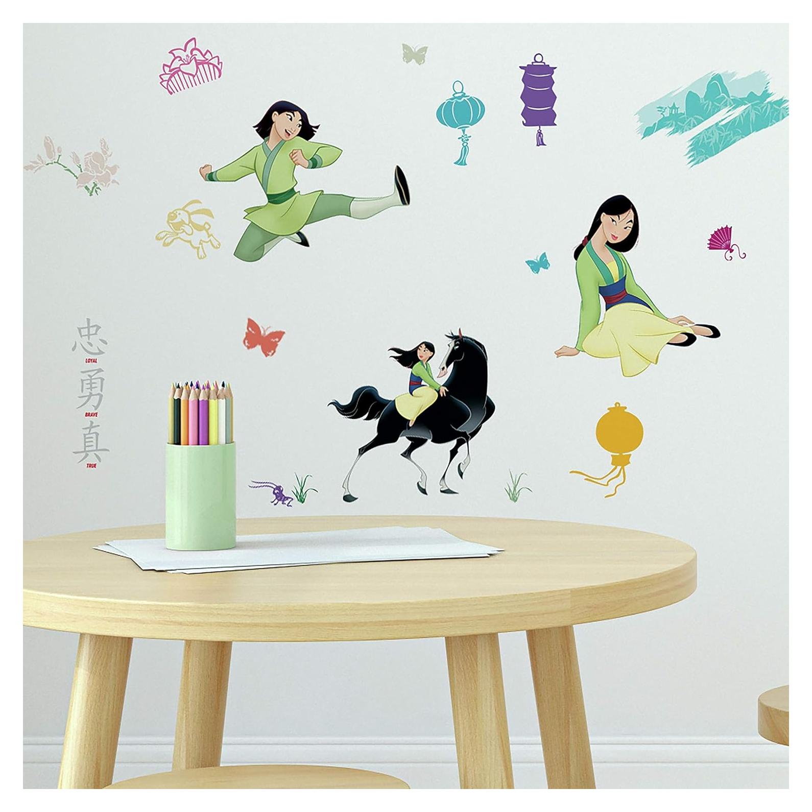 Calcomanías de Pared RoomMates Disney Mulan Reutilizables 36 Piezas