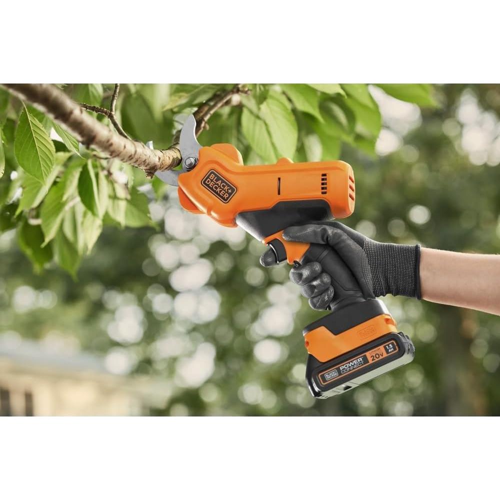 Podadora Inalámbrica BLACK+DECKER 20V MAX con Batería 2.08 kg