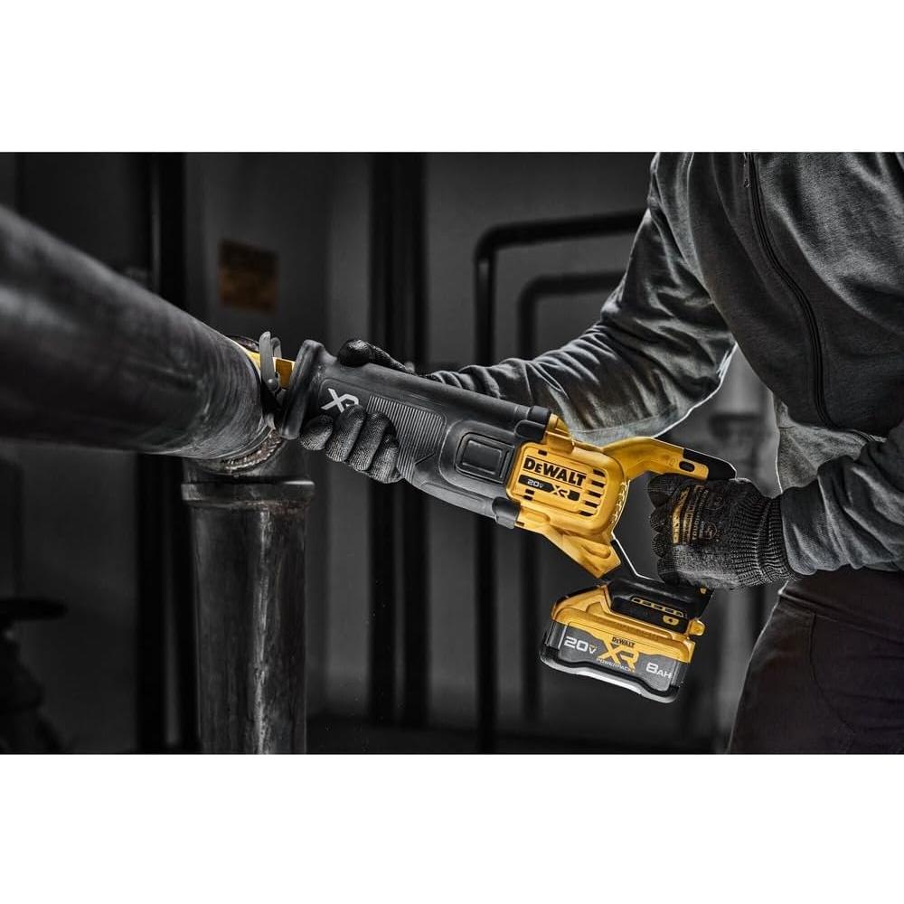 Sierra Recíproca Inalámbrica DEWALT 20V MAX XR DCS384B 3.99 kg