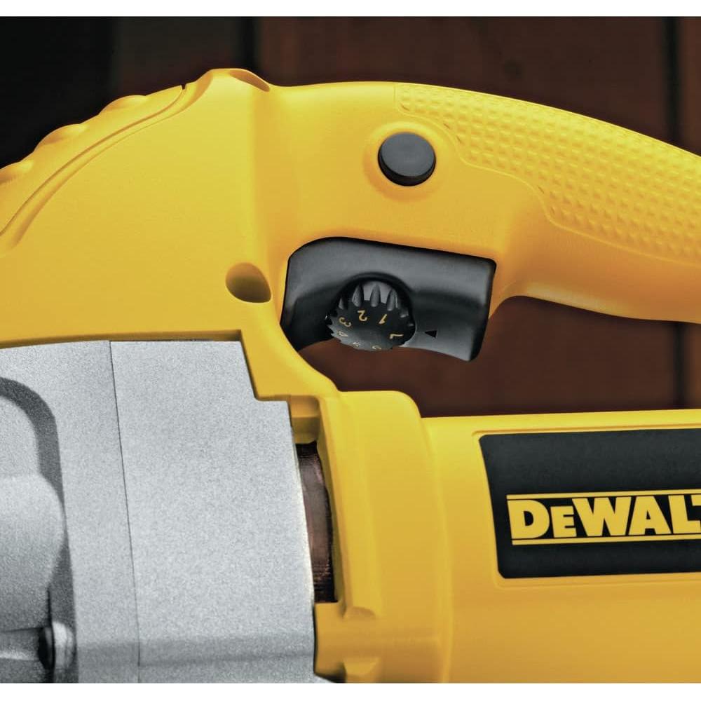 Sierra de Calar DEWALT DW317KR 5.5 Amp Renovada 11.4 cm