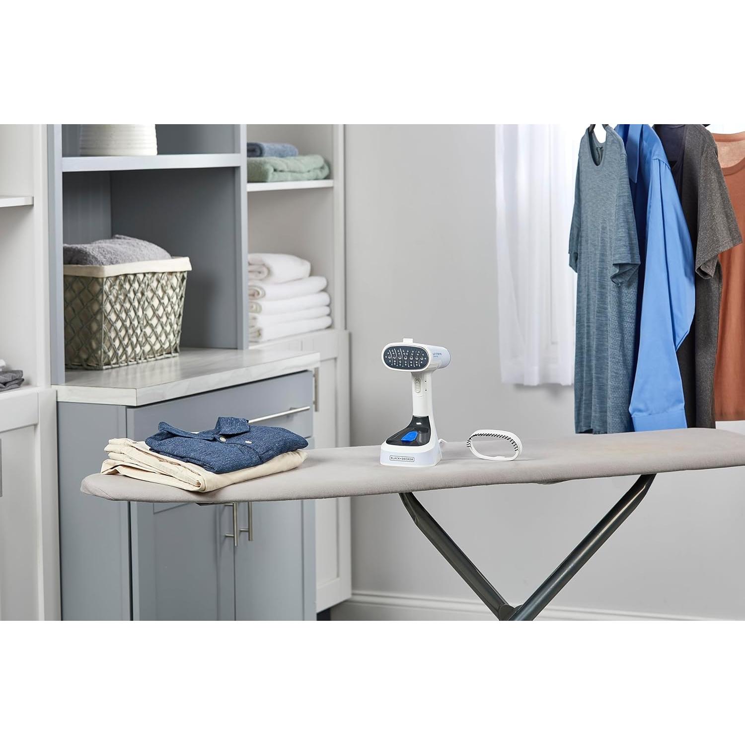 Plancha de Vapor Plegable BLACK+DECKER GS0311-1PD 1200W