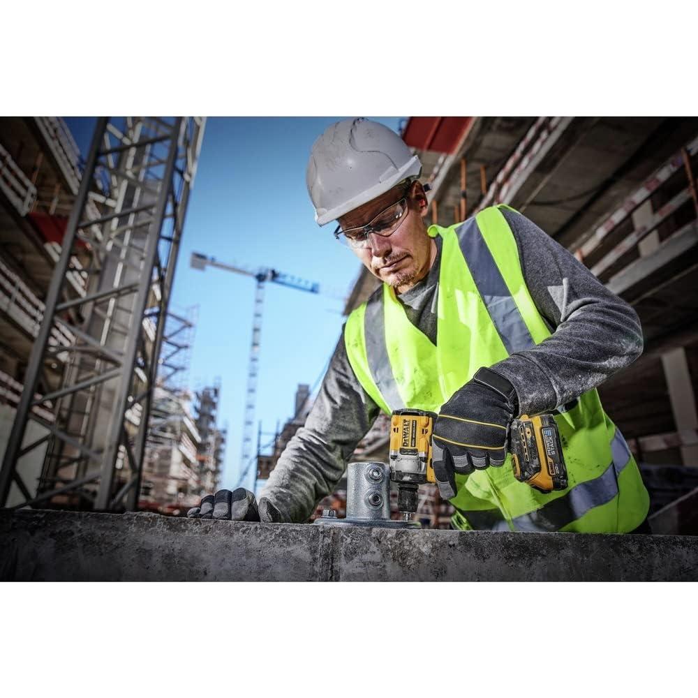 Llave de Impacto Inalámbrica Dewalt DCF921E1 20V 1/2" 406.9 Nm