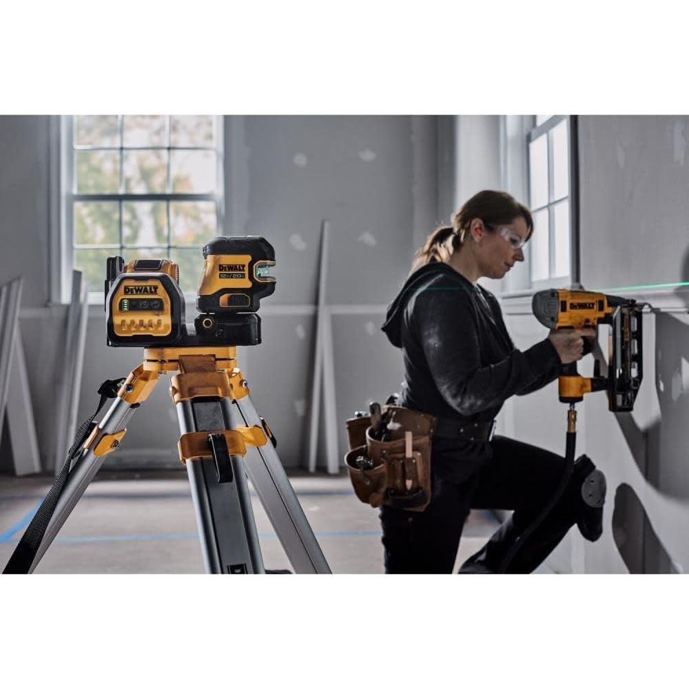 Nivel Láser Verde DEWALT 20V MAX 2-Punto con Batería 2Ah