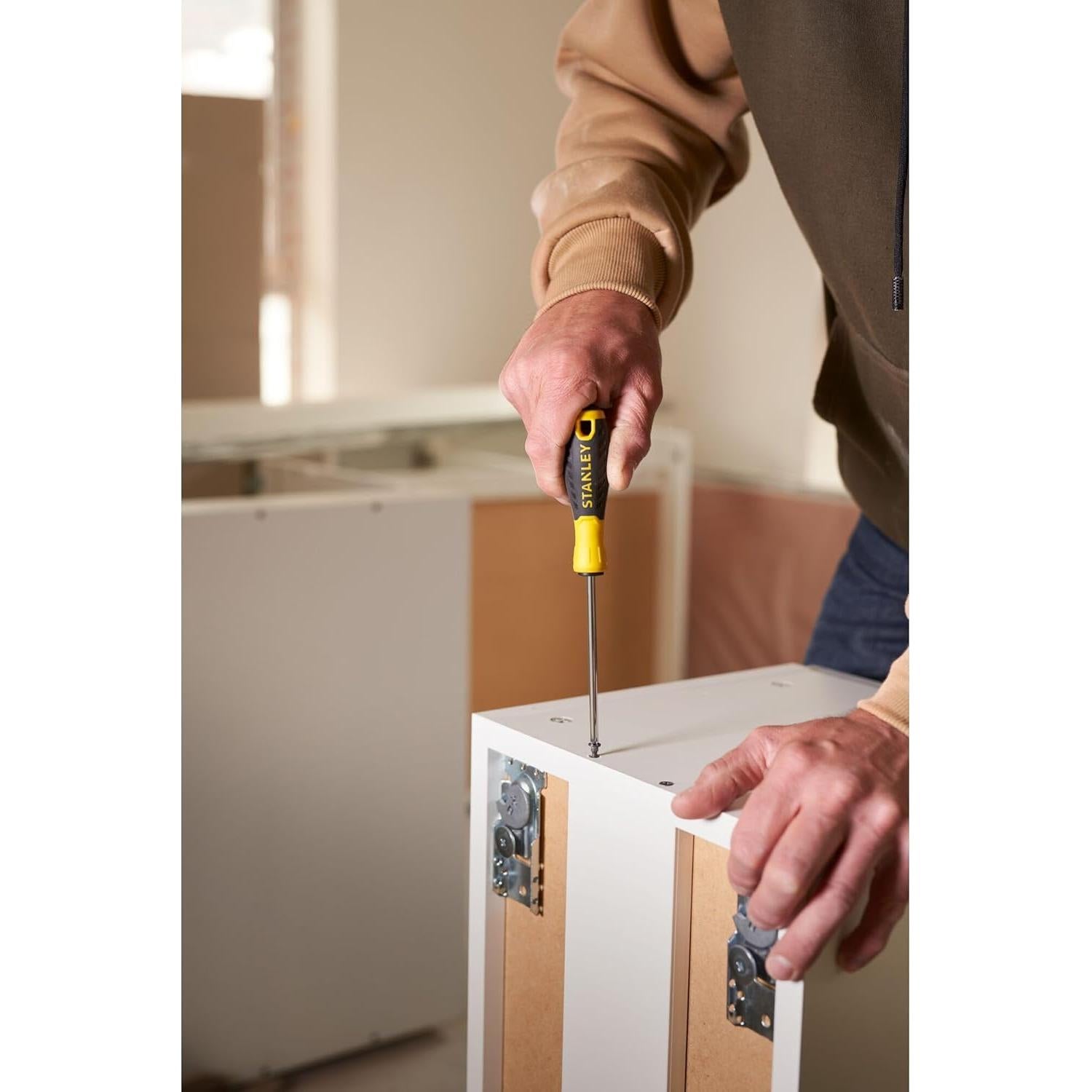 Juego de destornilladores Stanley 34 piezas STHT0-62141