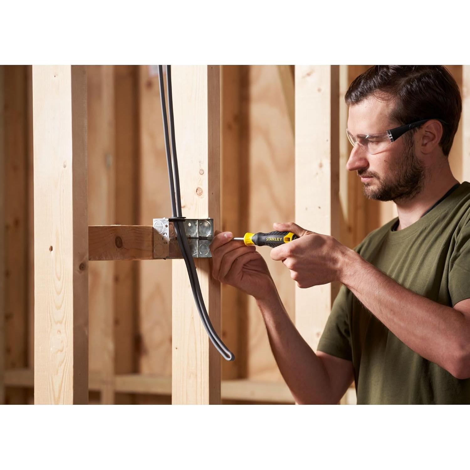 Juego de destornilladores Stanley 34 piezas STHT0-62141