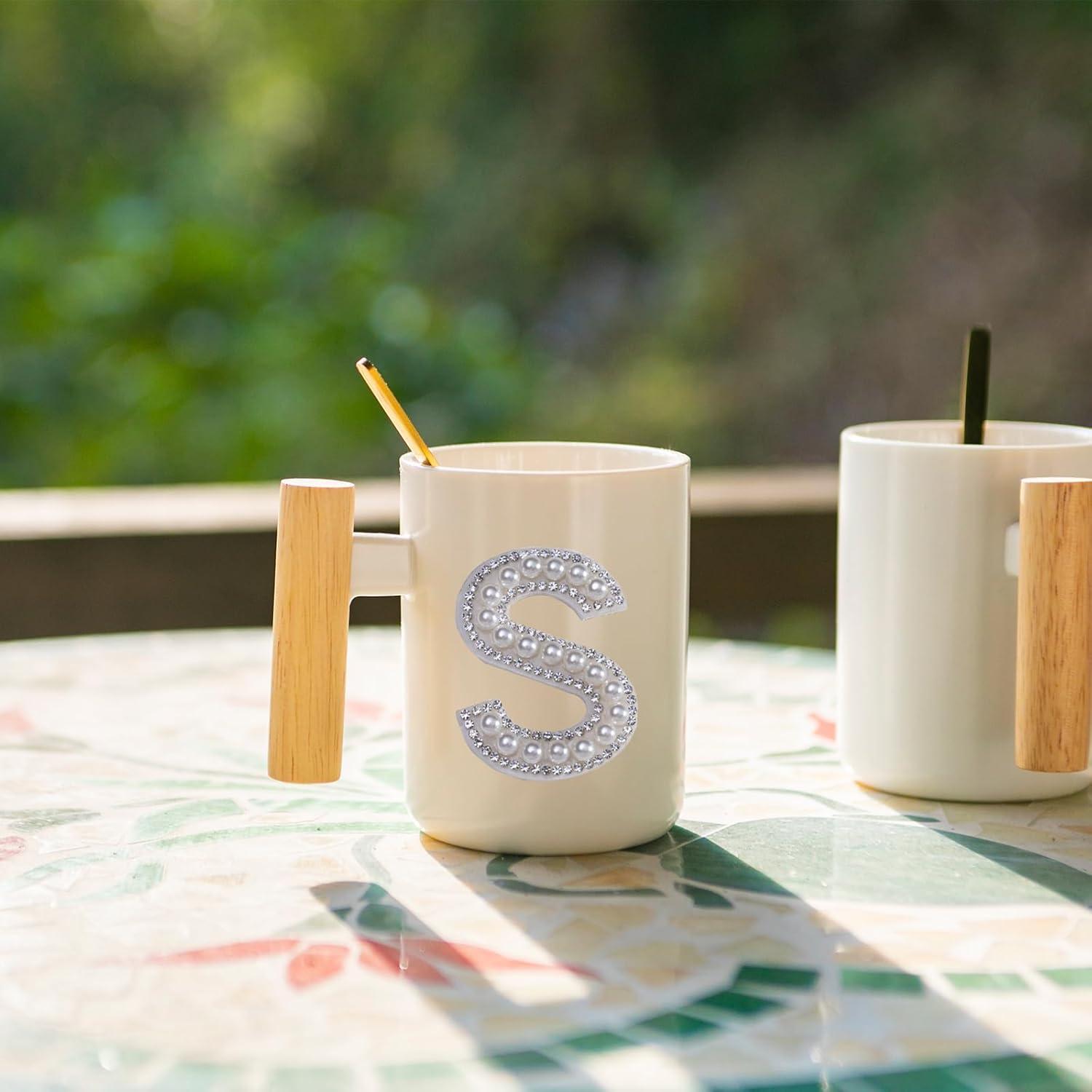 Stickers Letras Iniciales Kapitomanio Impermeables 2 Piezas